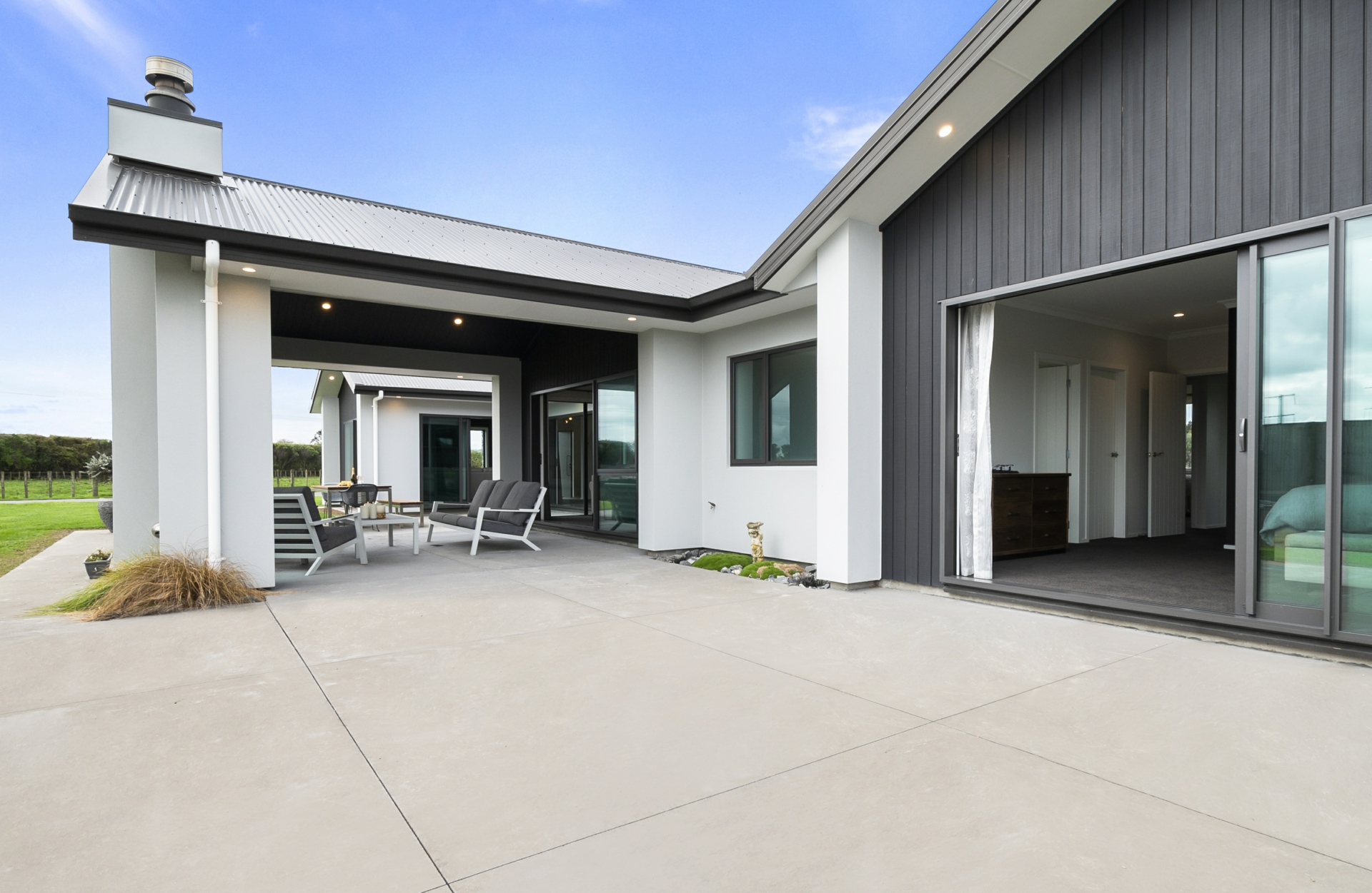 170 Shirriffs Road, AWAPUNI