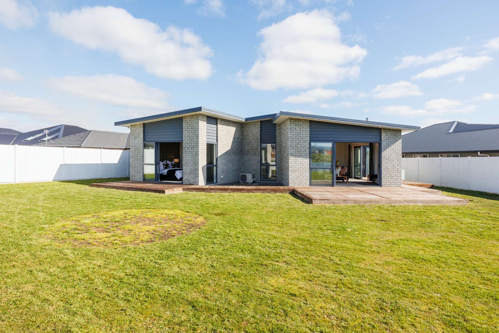 48 Sardinia Grove, FITZHERBERT
