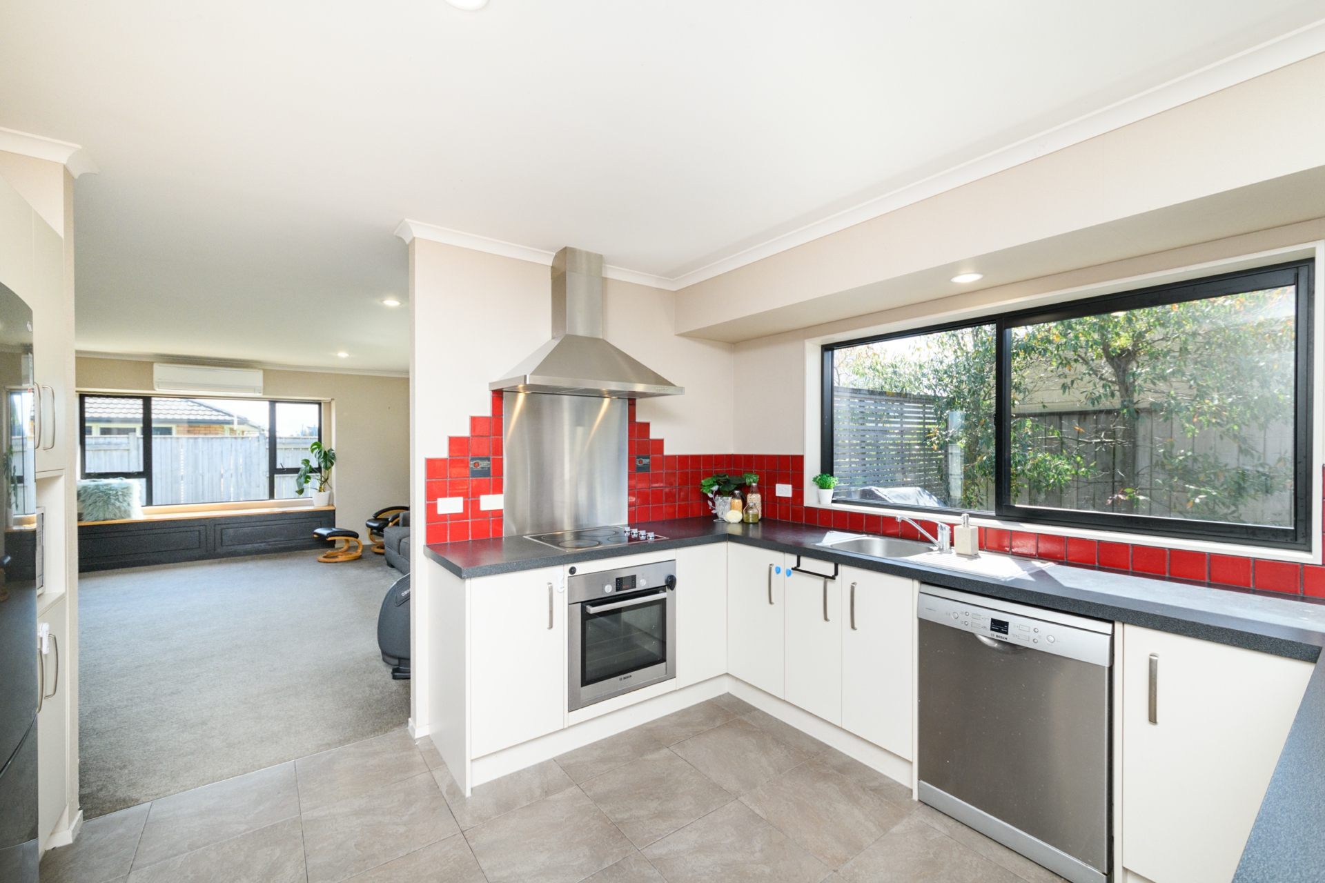 23 Walnut Grove, KELVIN GROVE