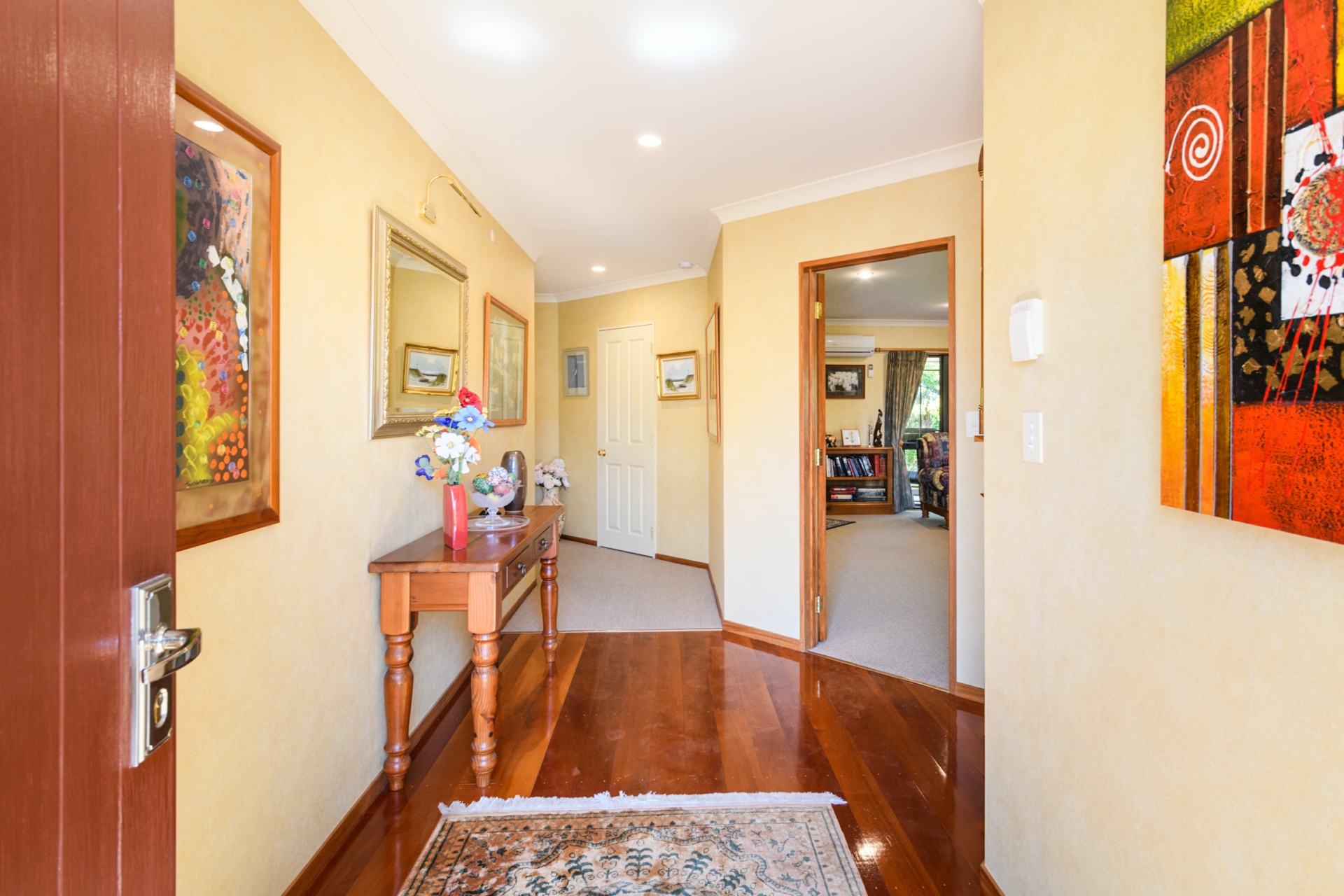 11 La Lena Grove, FITZHERBERT