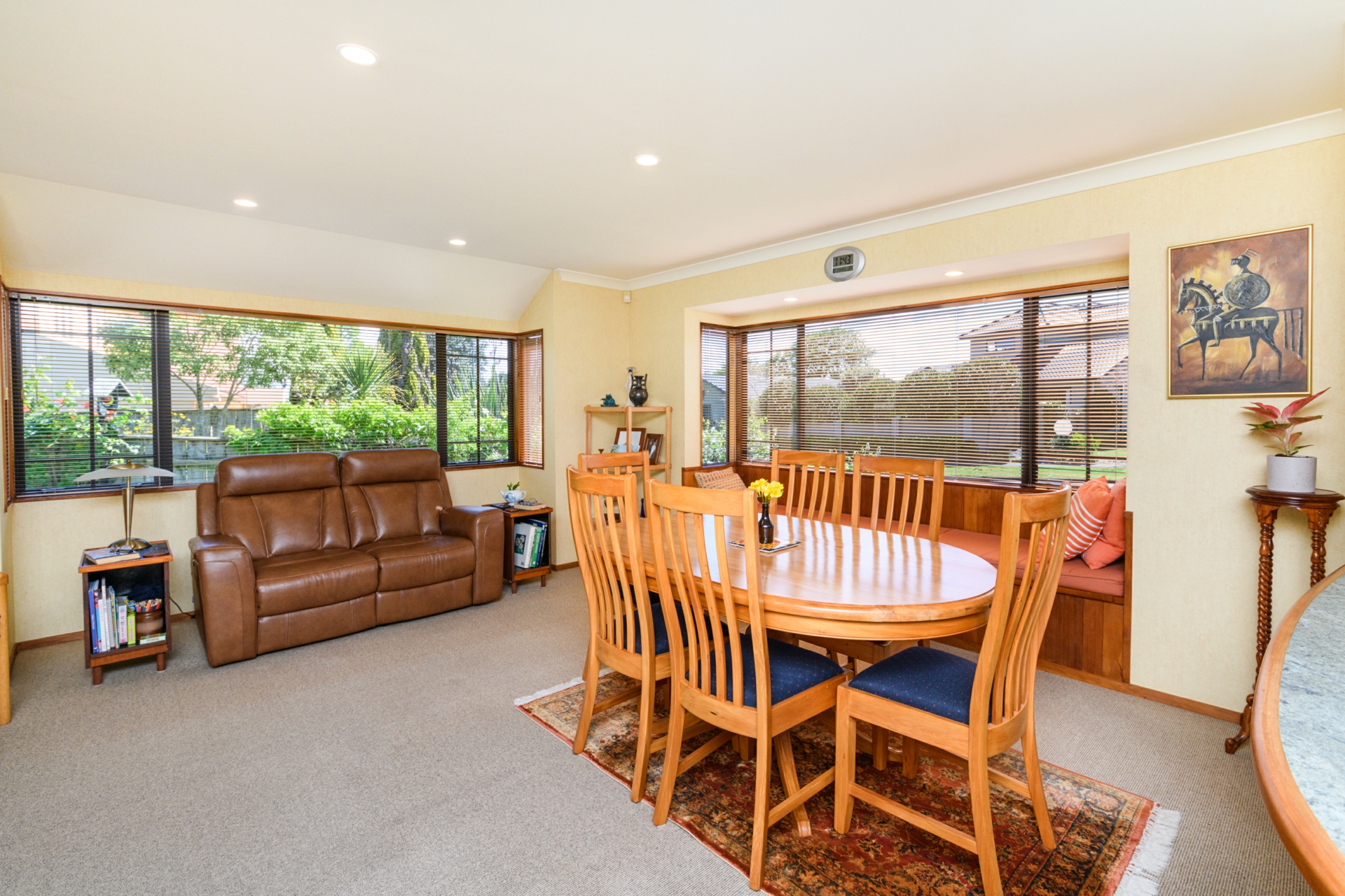 11 La Lena Grove, FITZHERBERT