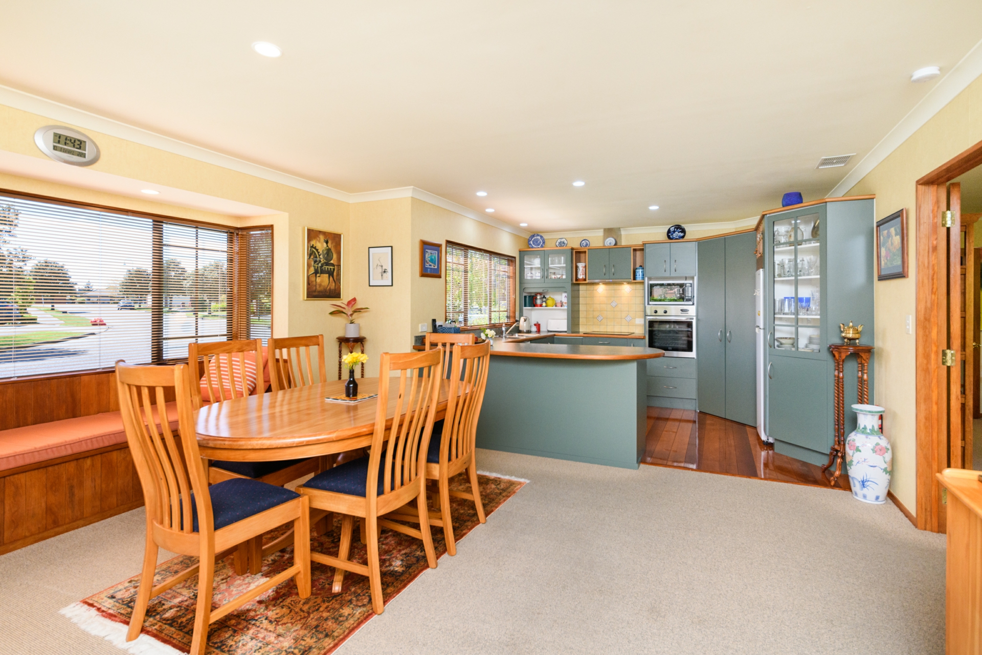 11 La Lena Grove, FITZHERBERT
