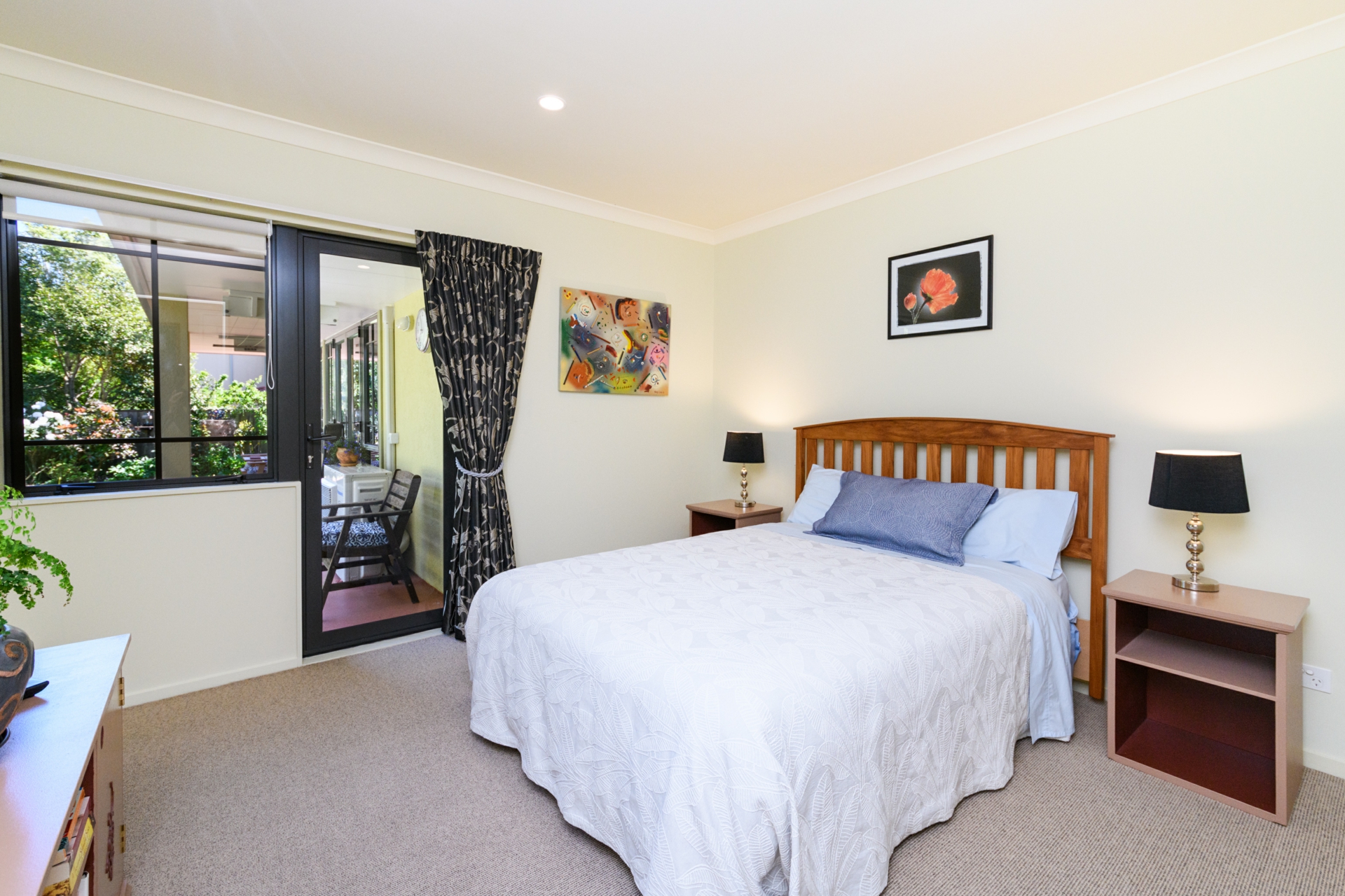 11 La Lena Grove, FITZHERBERT