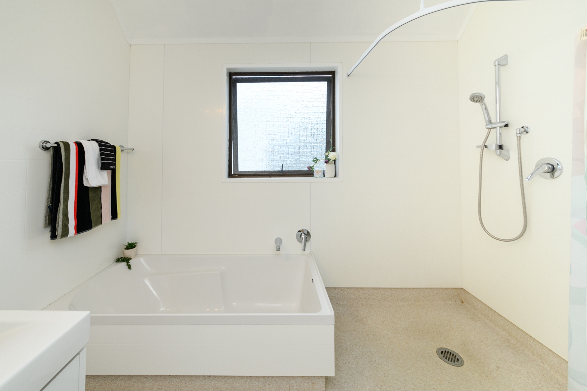 45 Buick Crescent, AWAPUNI