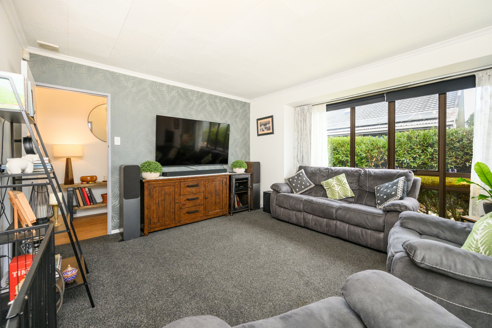 83 Shamrock Street, TAKARO