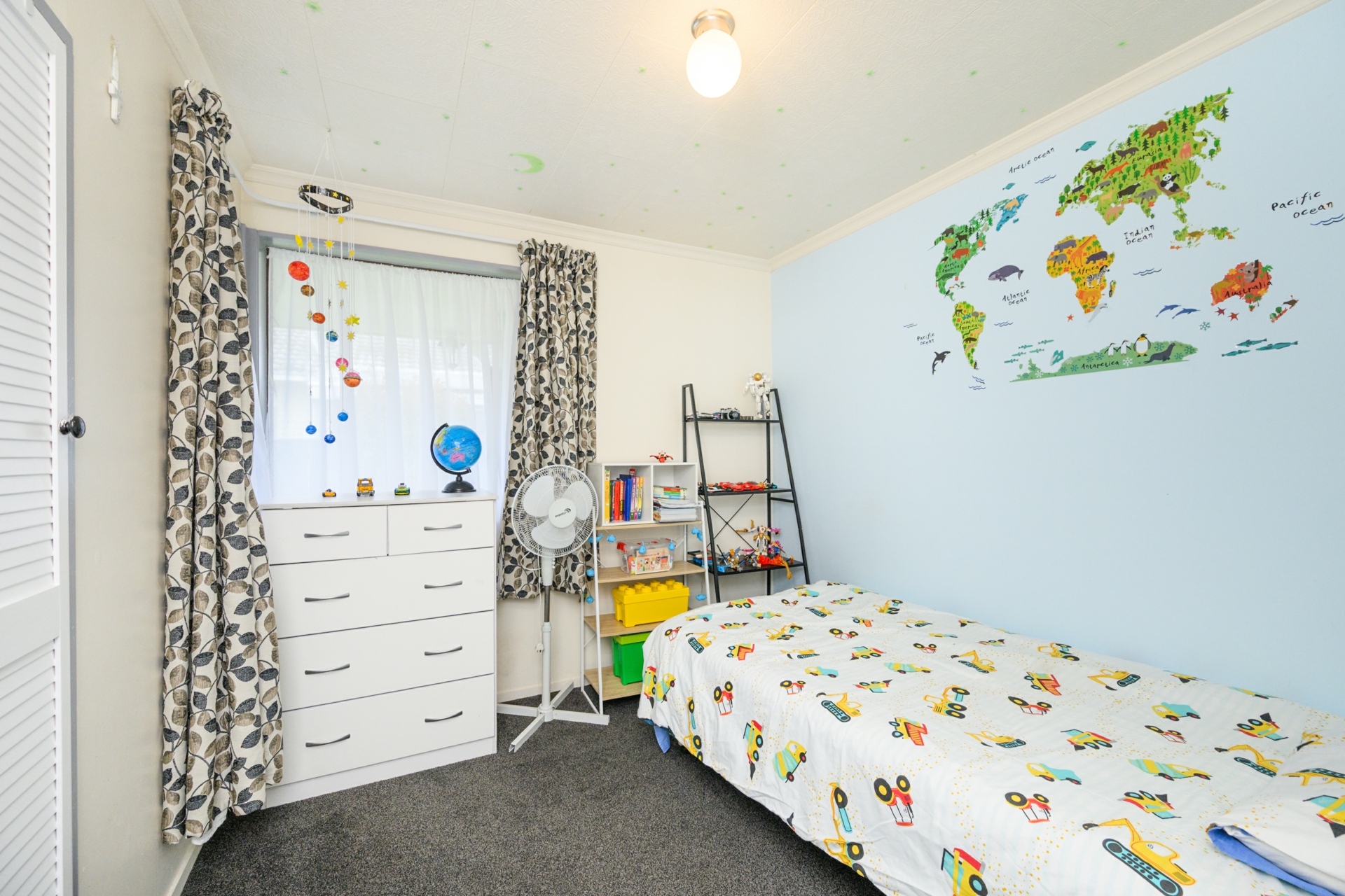83 Shamrock Street, TAKARO