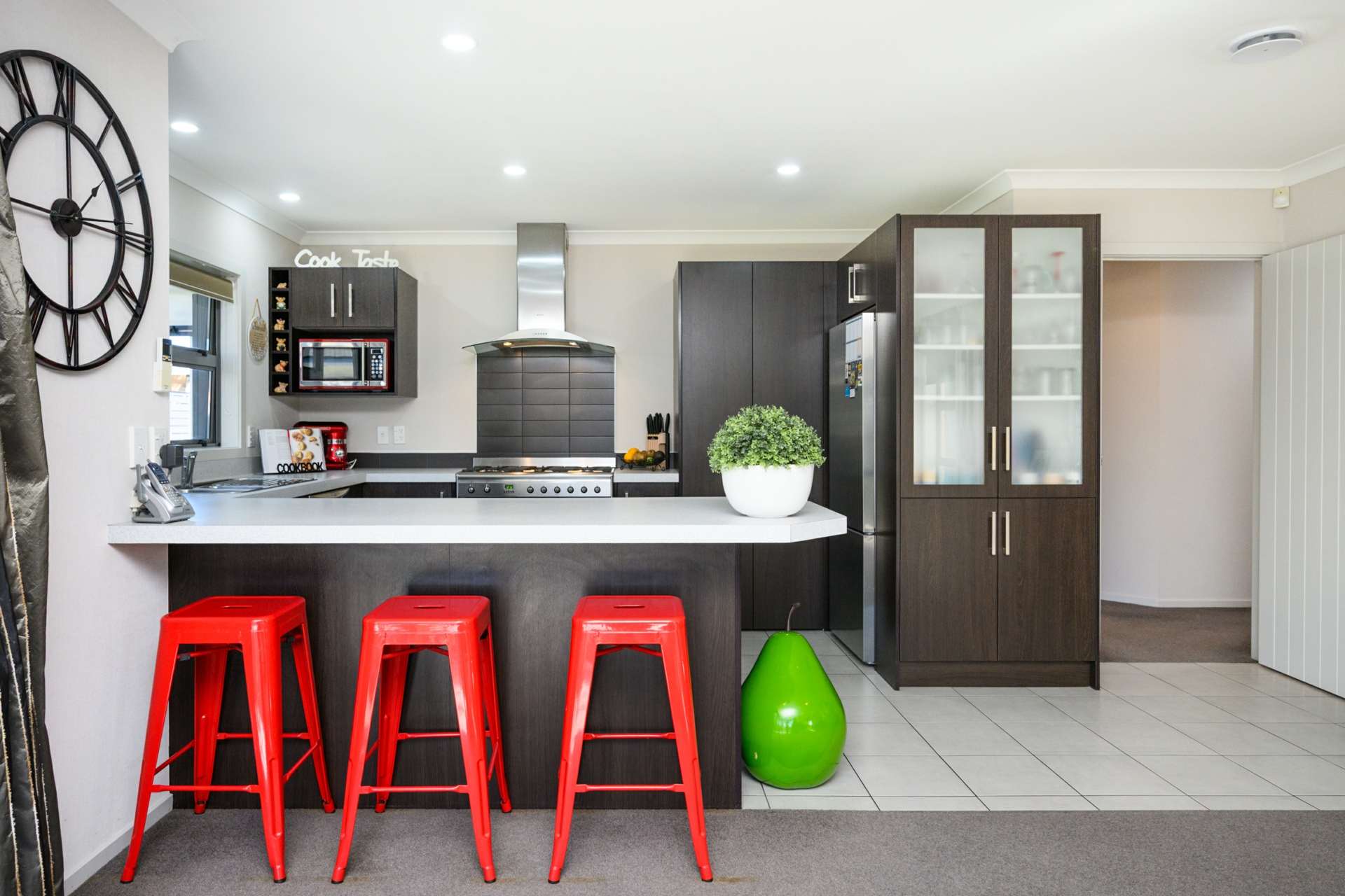 99 Schnell Drive, KELVIN GROVE