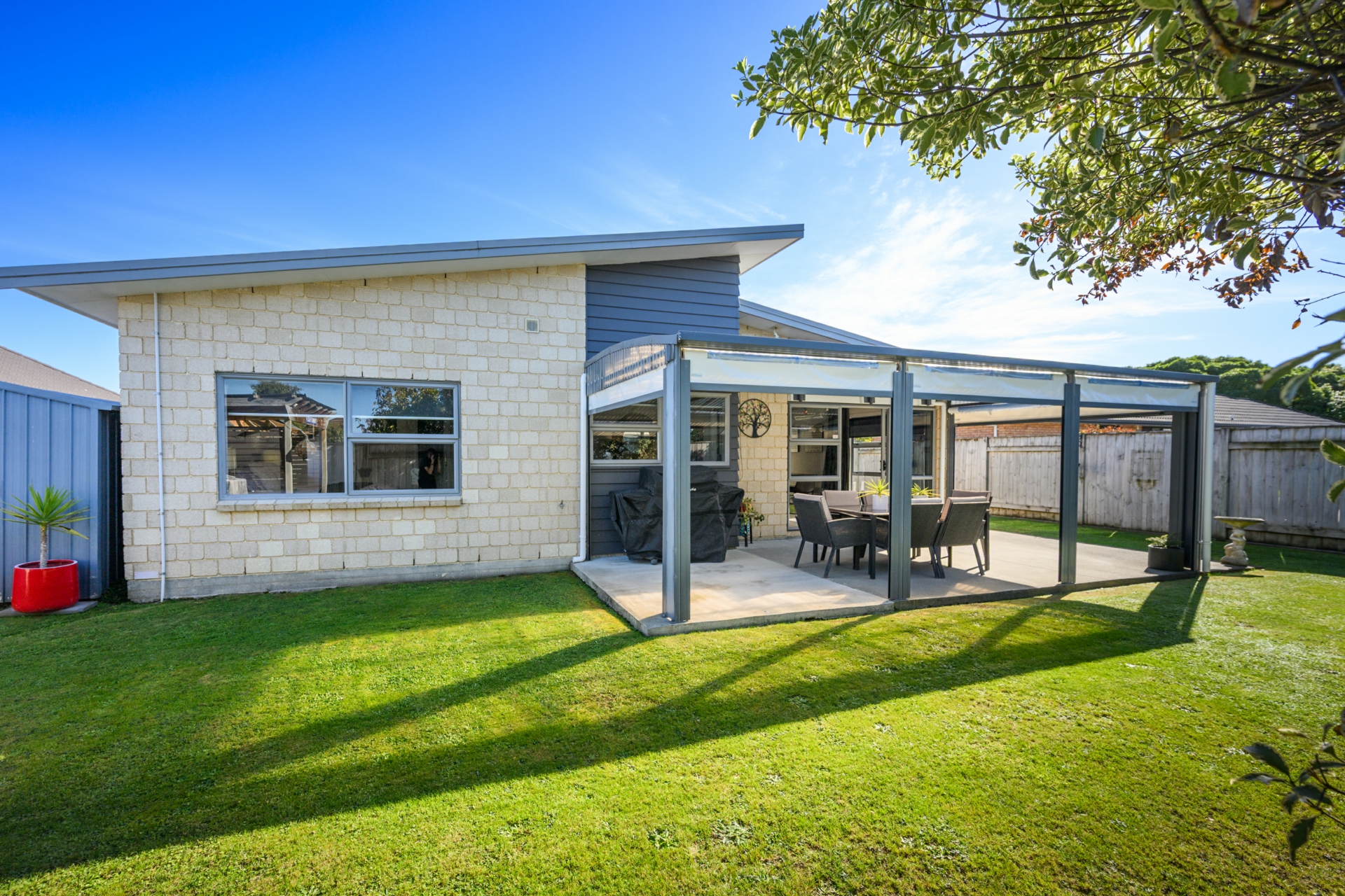 99 Schnell Drive, KELVIN GROVE
