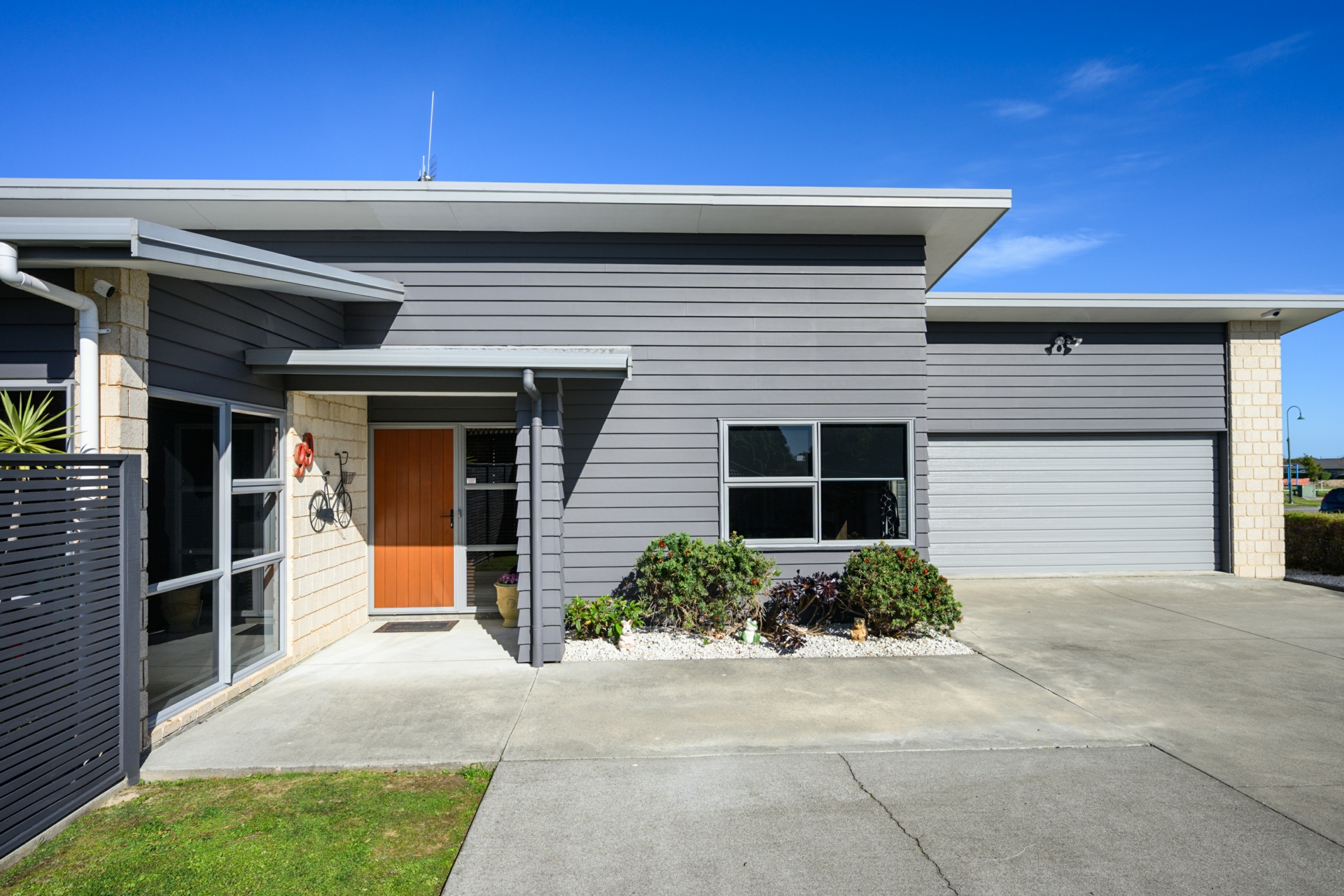 99 Schnell Drive, KELVIN GROVE