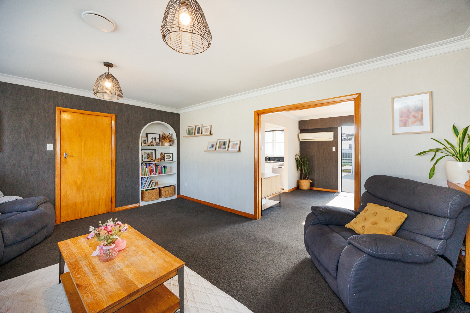7 Liverpool Street, TAKARO