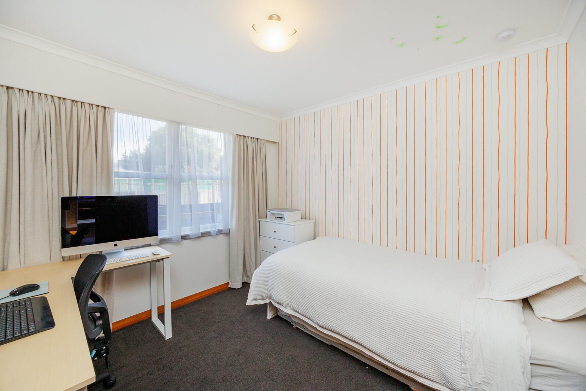 7 Liverpool Street, TAKARO