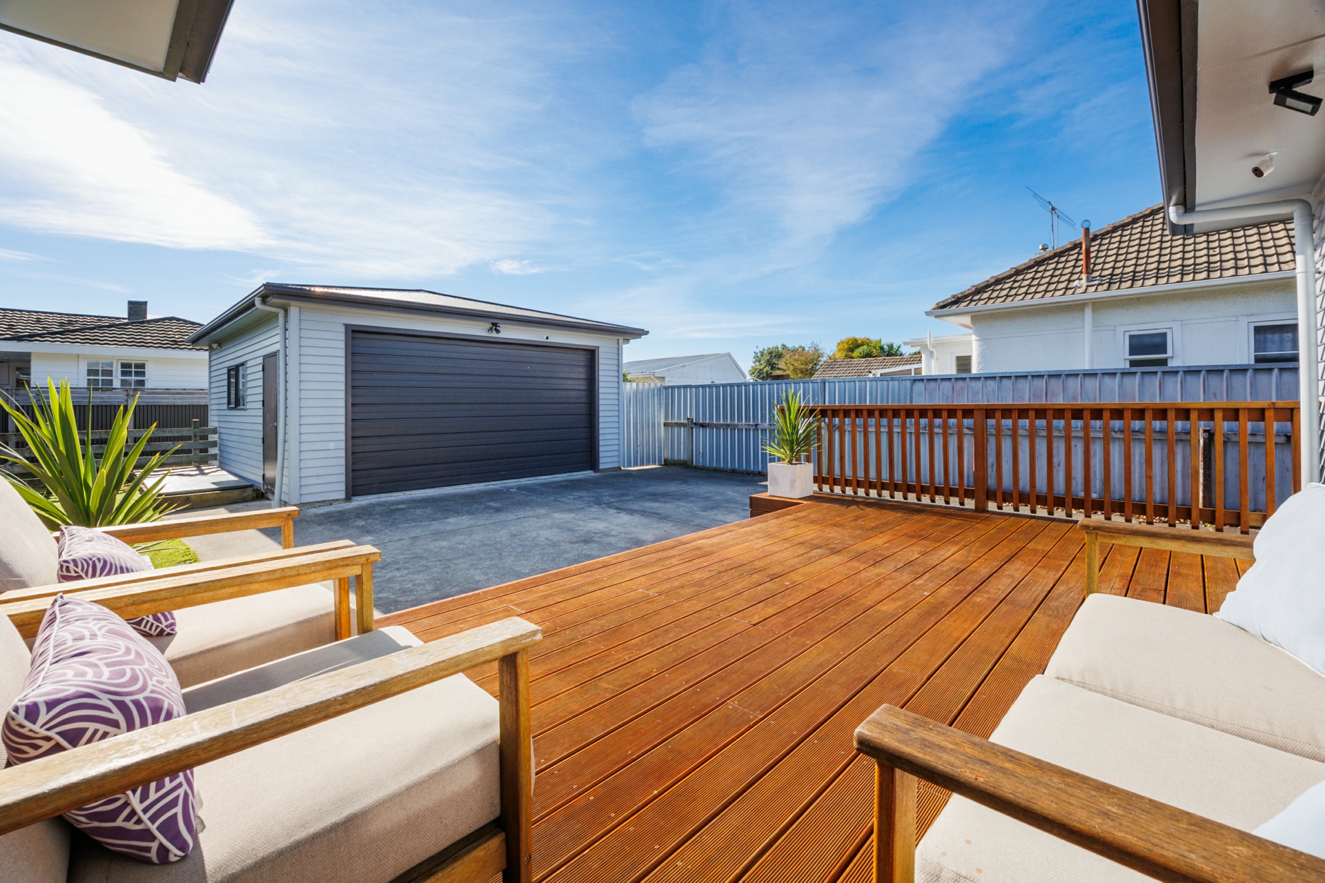 7 Liverpool Street, TAKARO