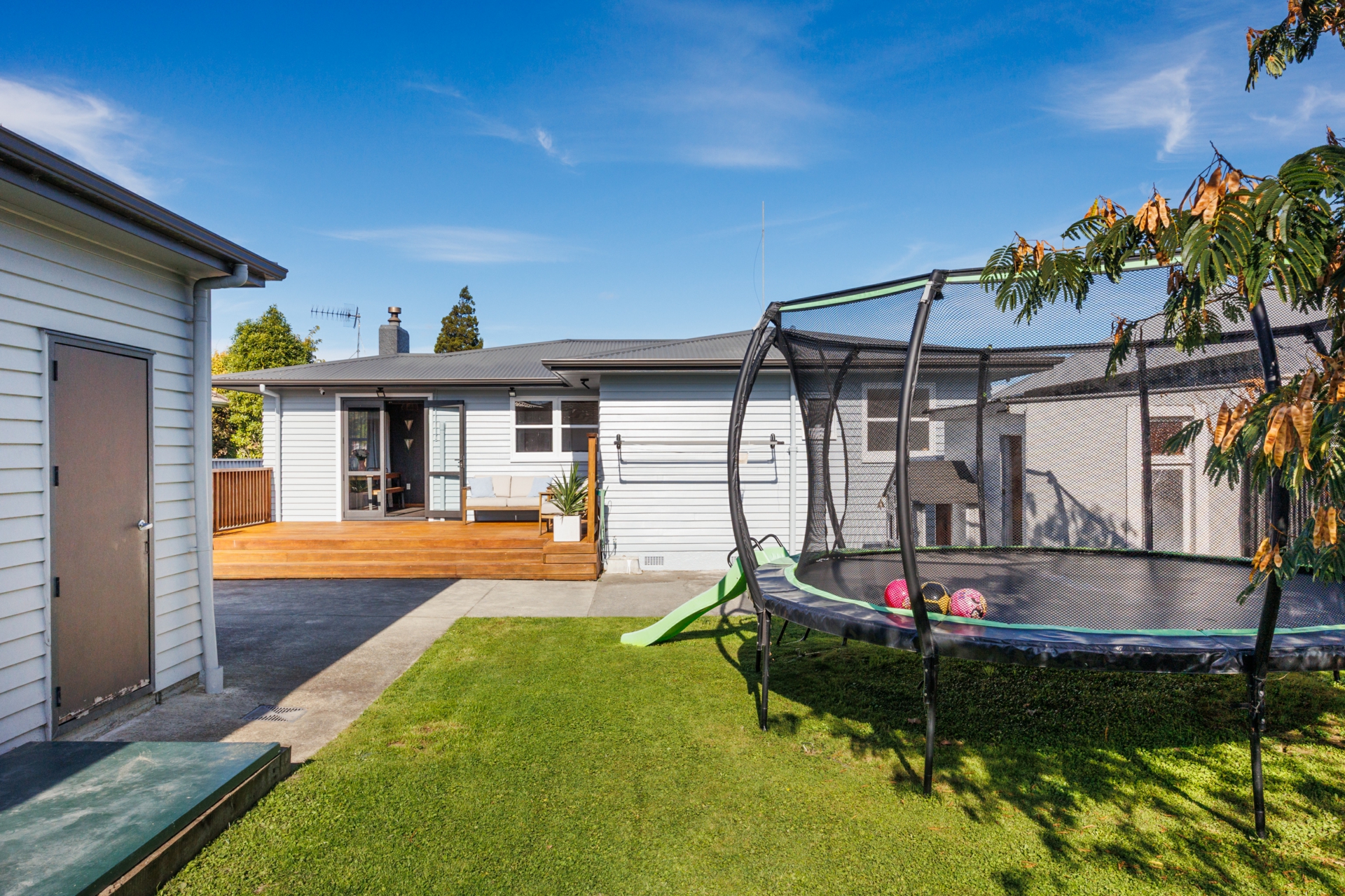 7 Liverpool Street, TAKARO