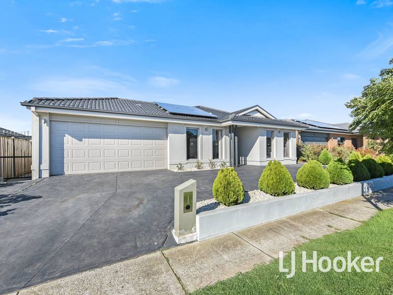 24 Stoneleigh Road, CRANBOURNE NORTH