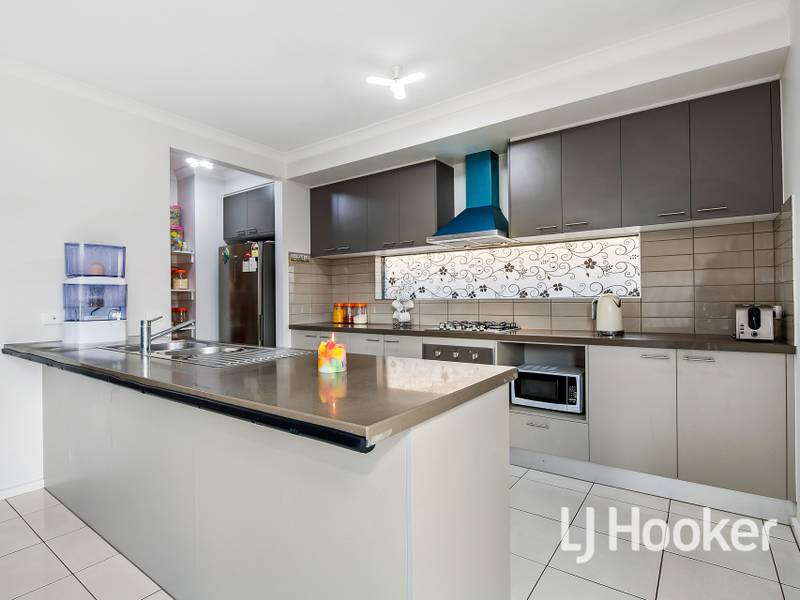 18 Portrait Place, CLYDE NORTH