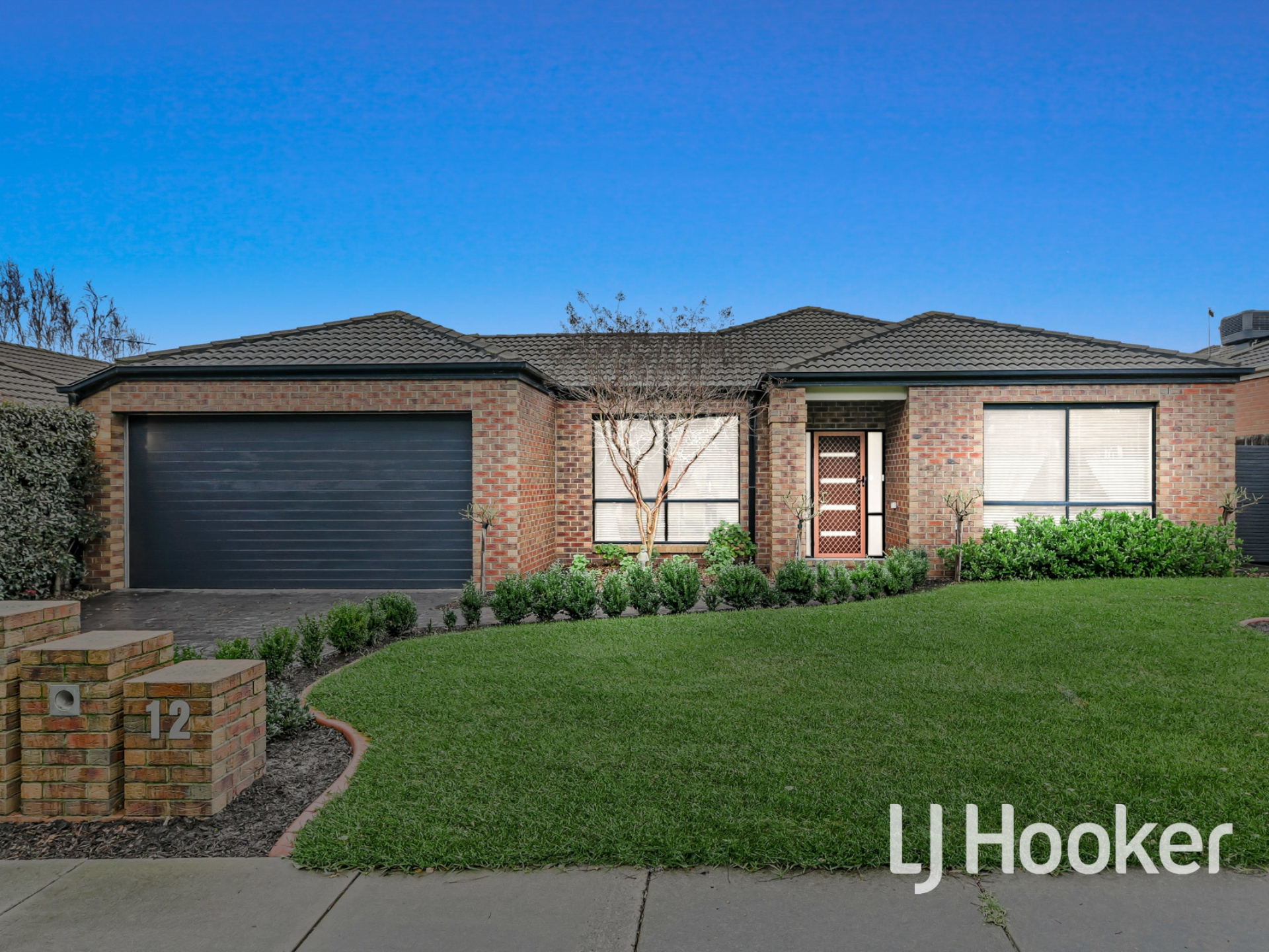 12 Park City Drive, LYNBROOK
