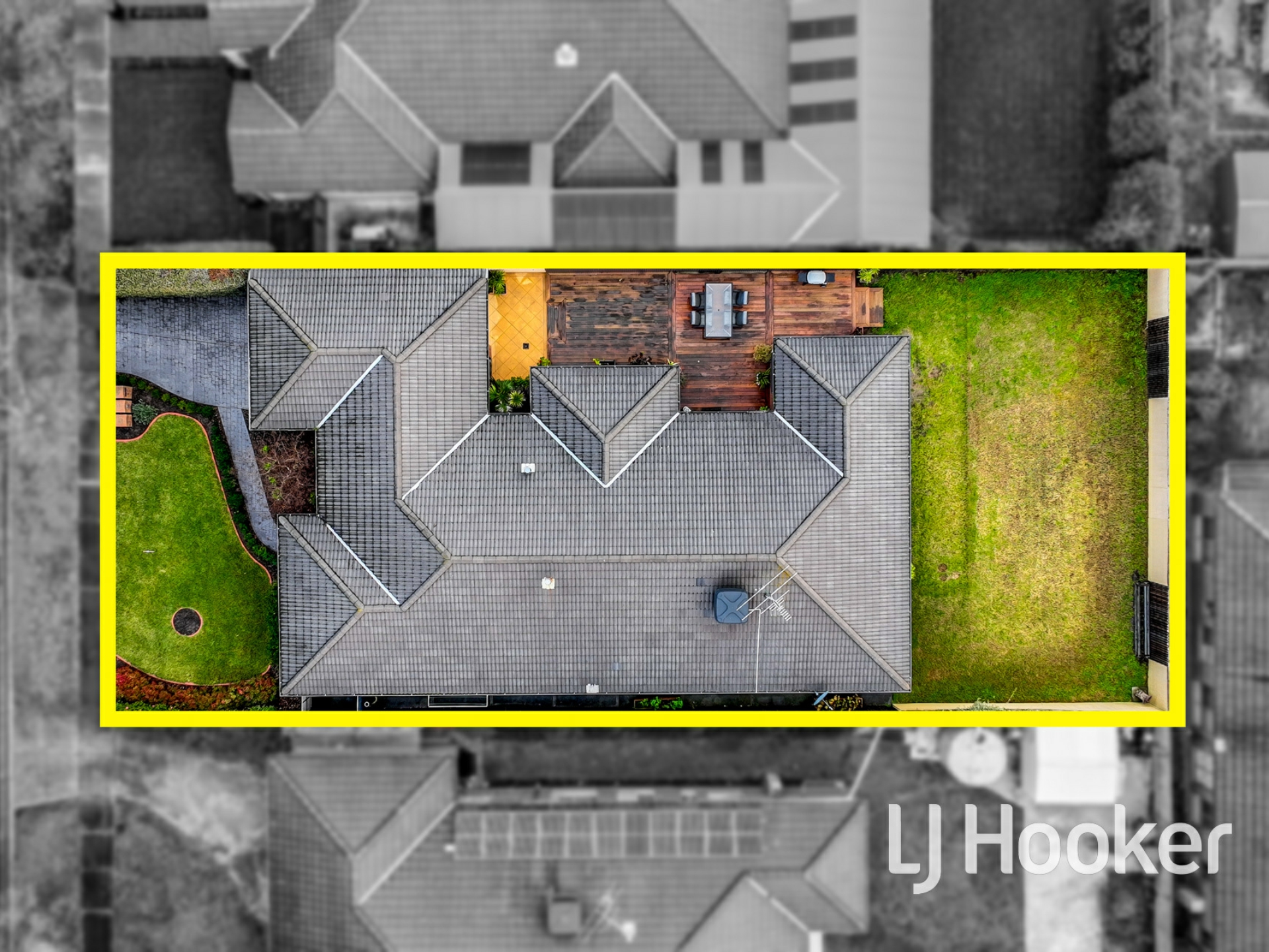 12 Park City Drive, LYNBROOK