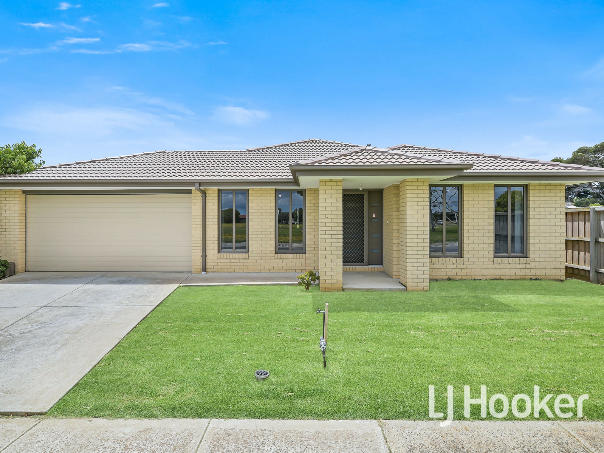 14 Alder Way, Cranbourne