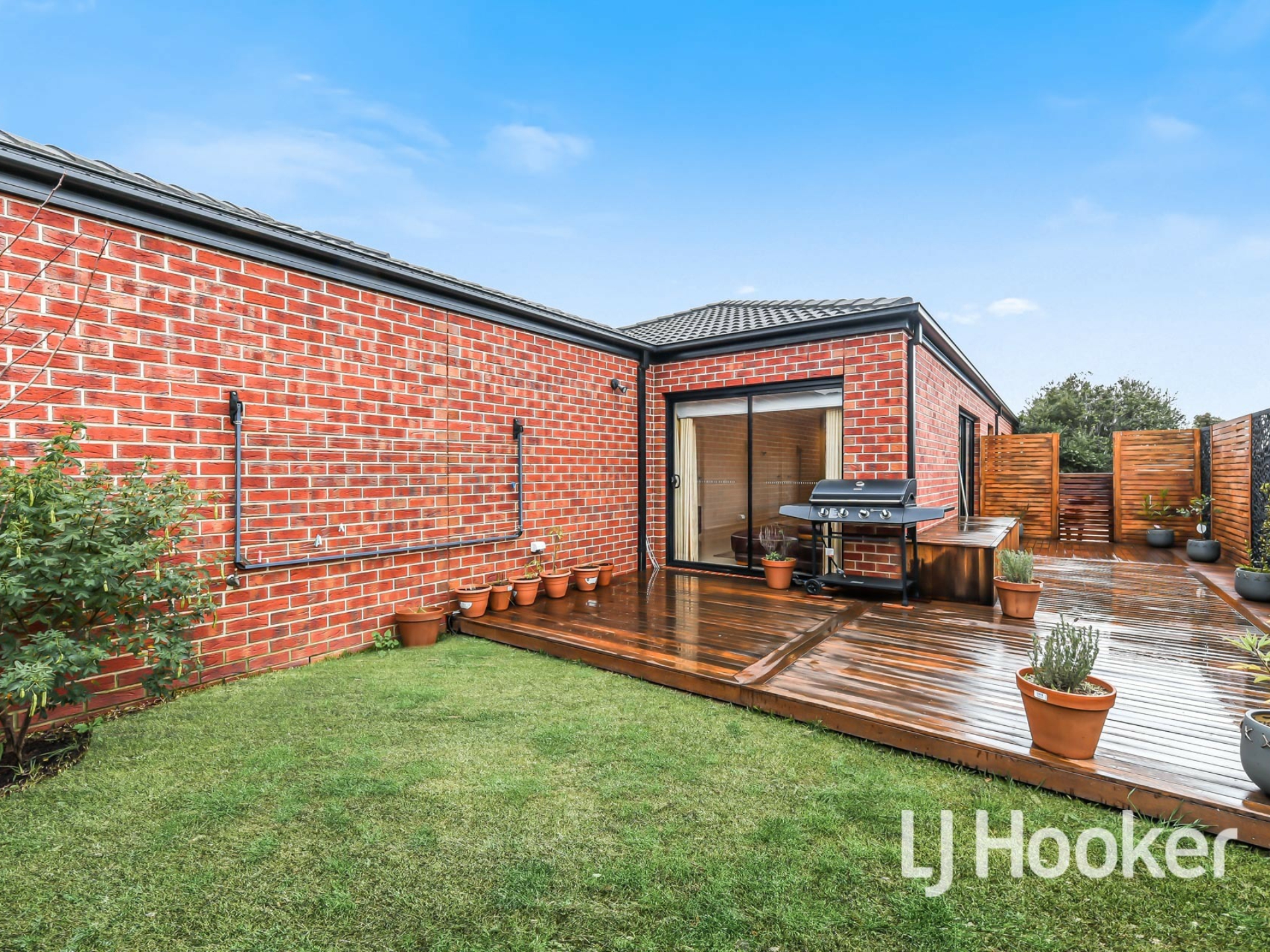 41 Frankland Street Clyde North VIC