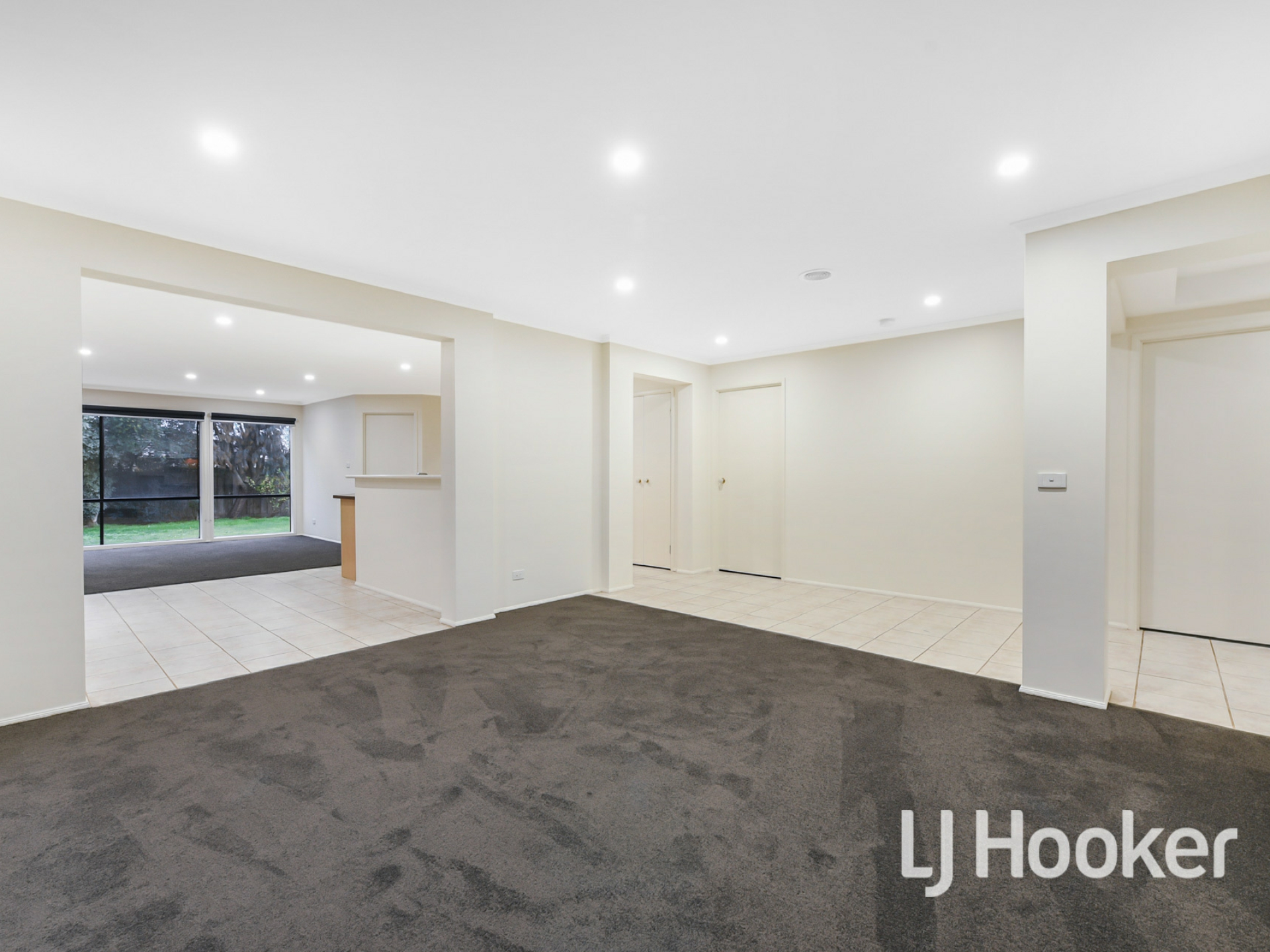 30 Central Park Way, CRANBOURNE WEST