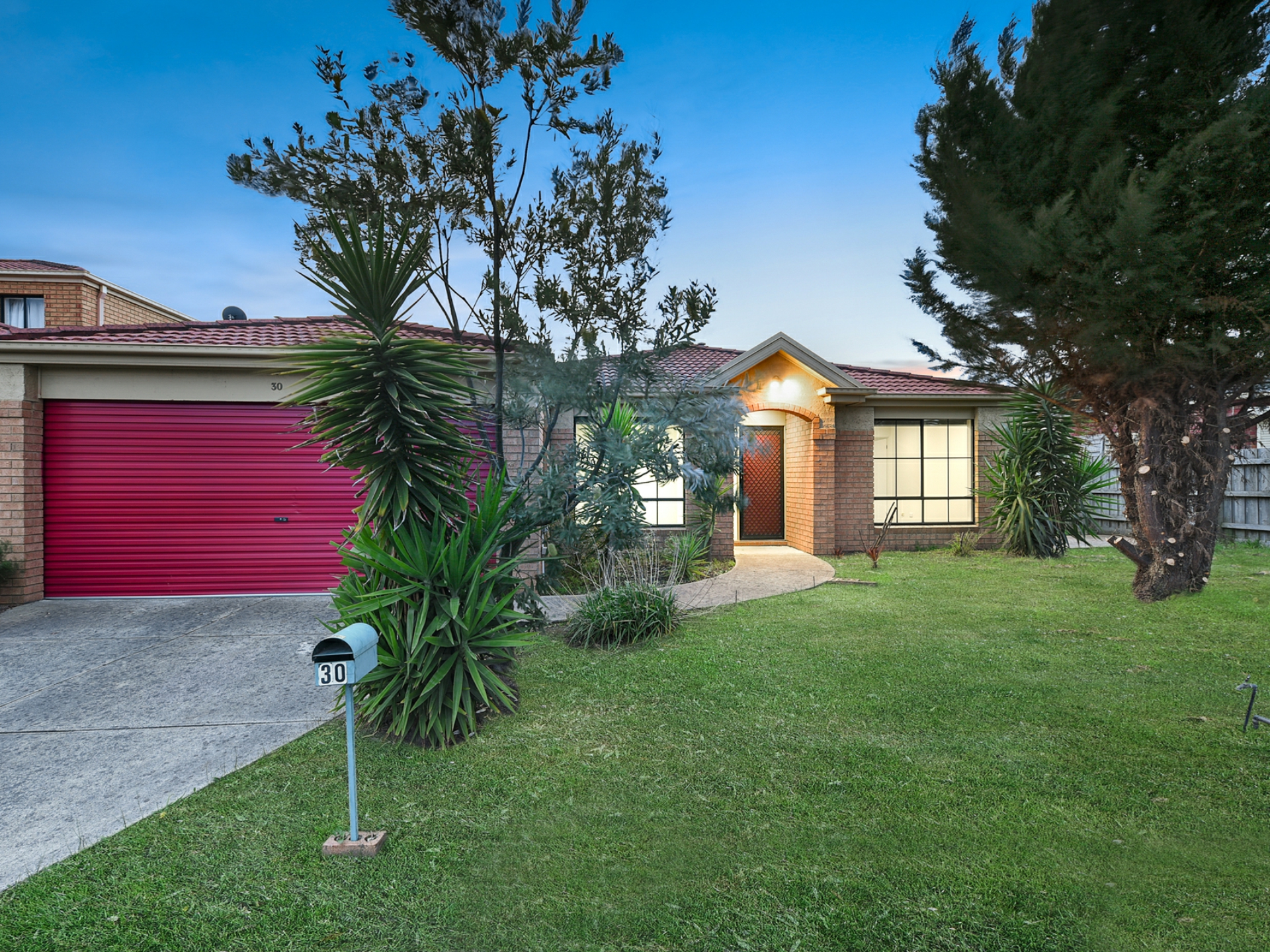 30 Central Park Way, CRANBOURNE WEST