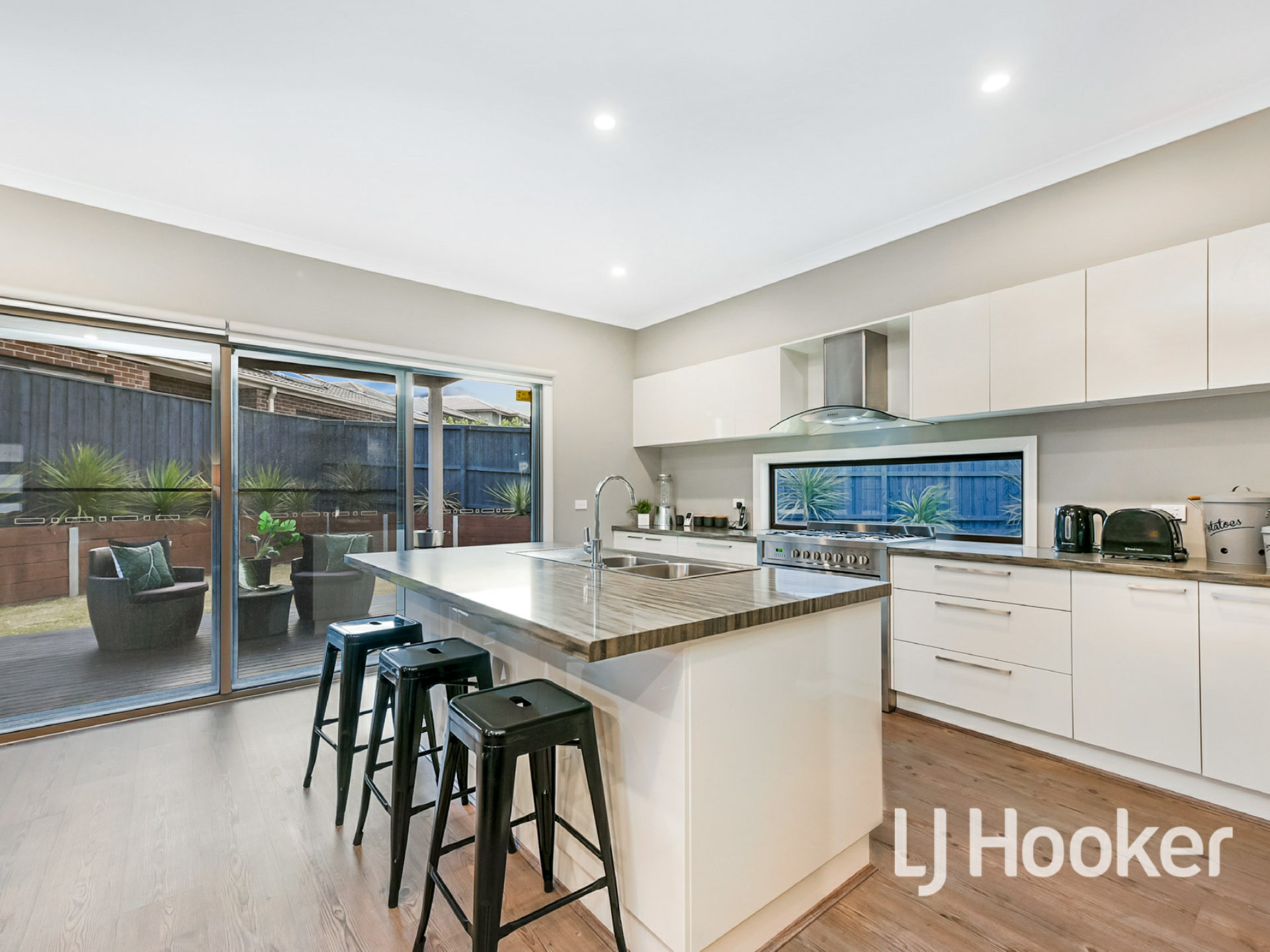 16 Satsuma Avenue, BERWICK