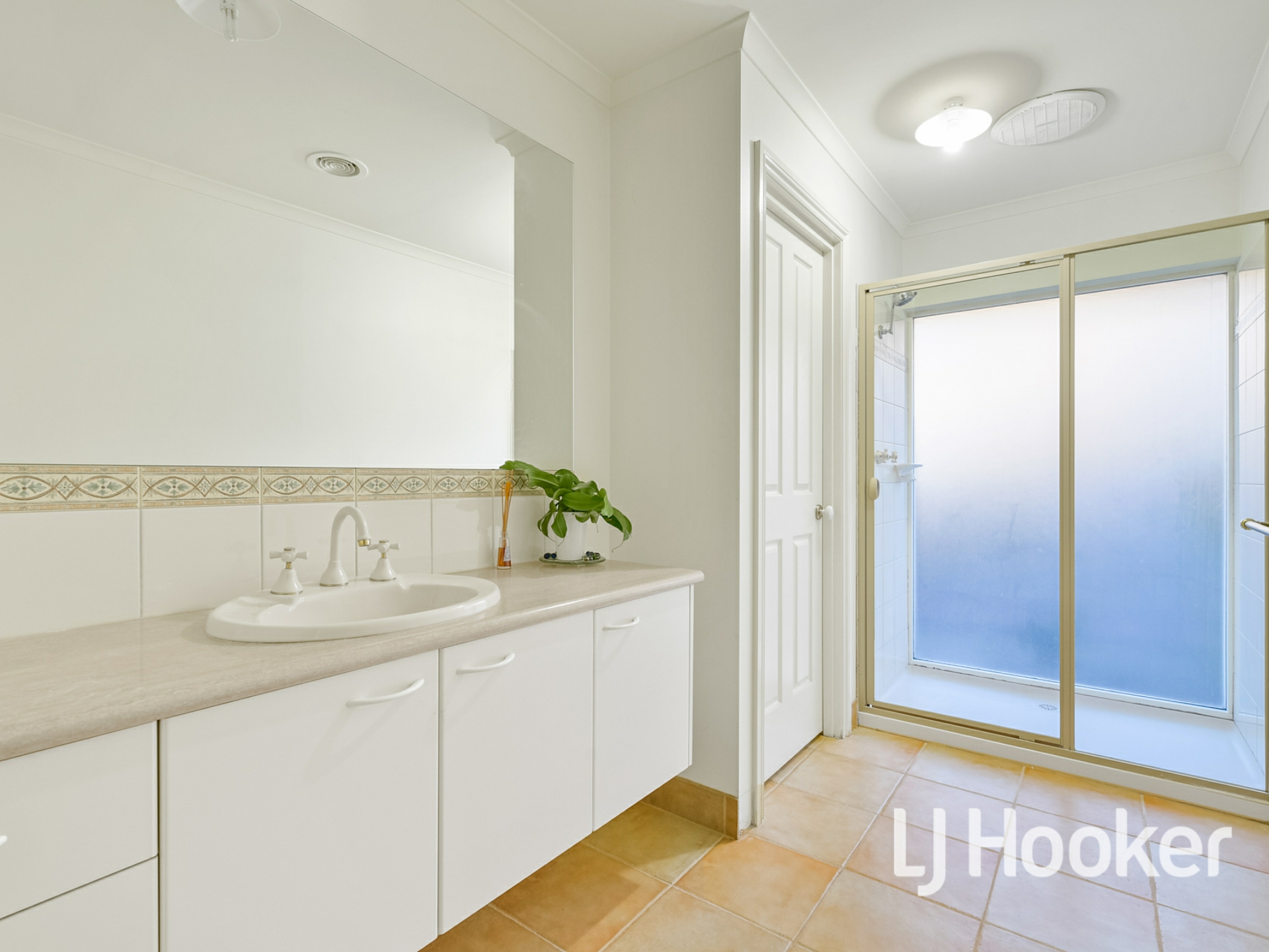 20 Caversham Terrace, LYNBROOK