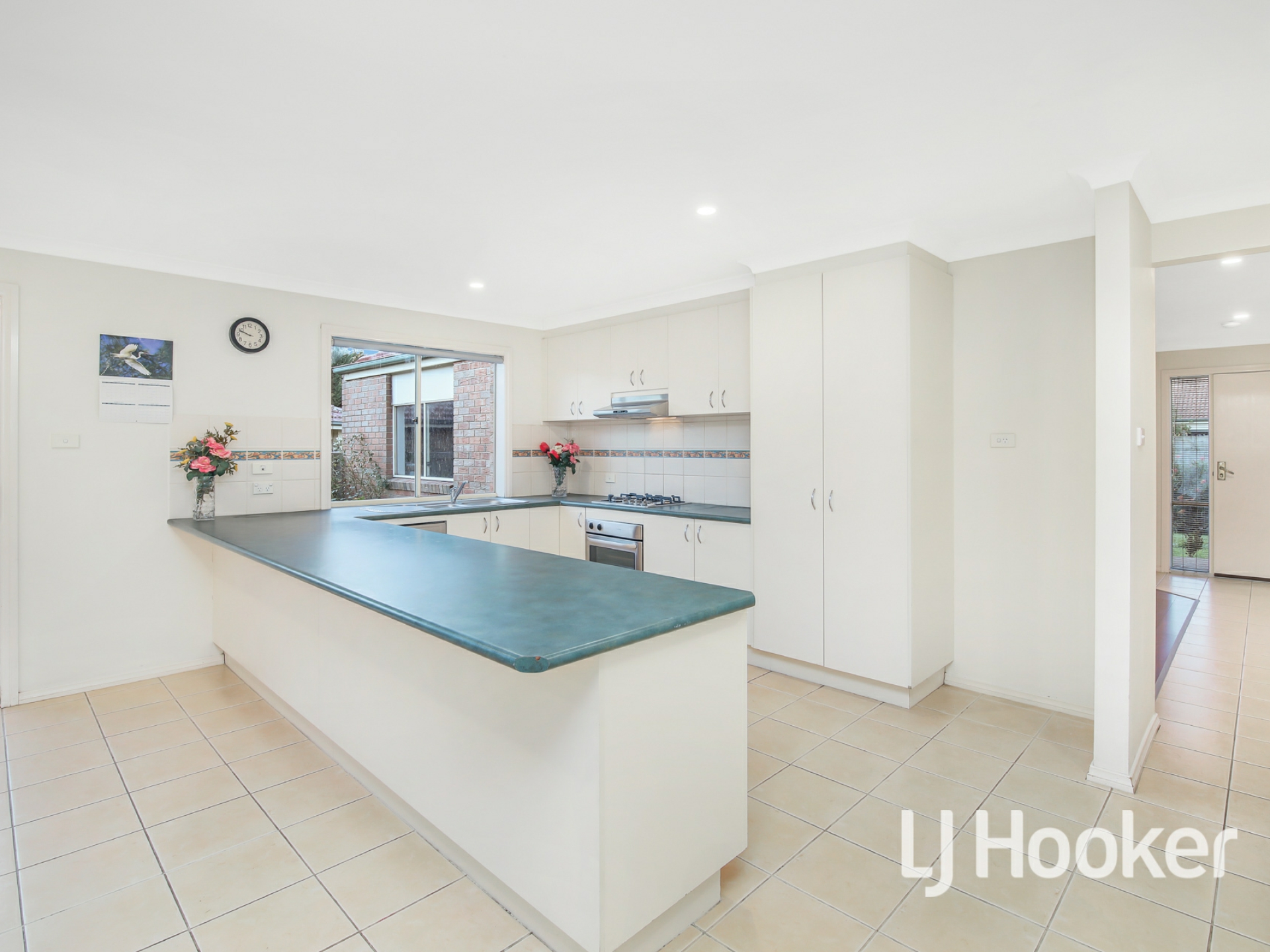 27 Kingston Avenue, NARRE WARREN SOUTH