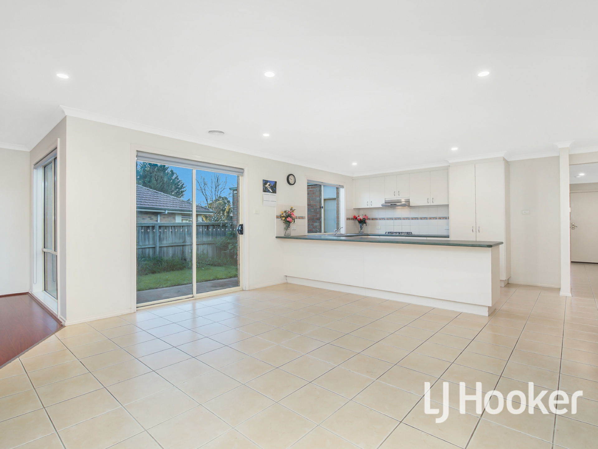 27 Kingston Avenue, NARRE WARREN SOUTH