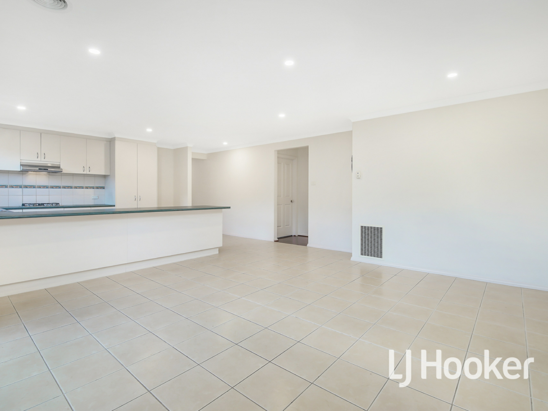 27 Kingston Avenue, NARRE WARREN SOUTH