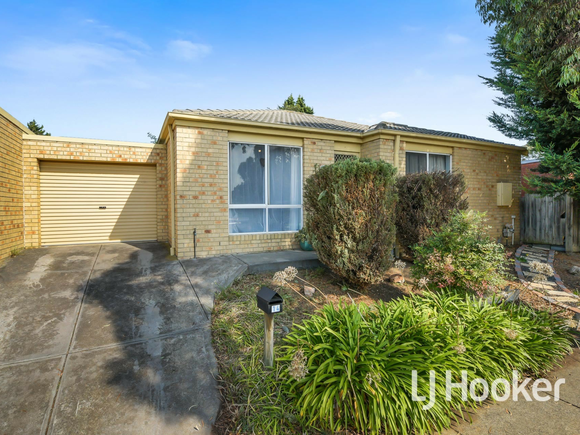 14 Ralph Crescent, Hampton Park
