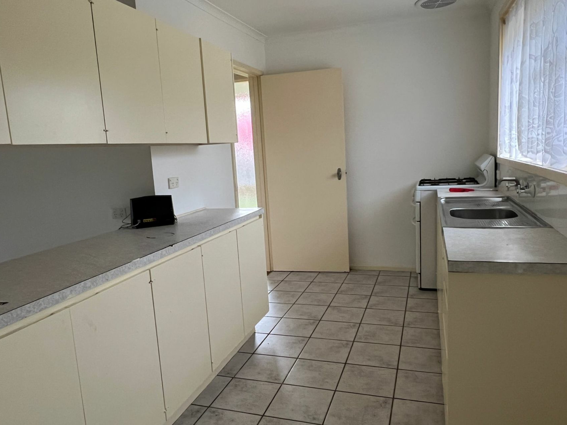 135 Somerville Road, HAMPTON PARK