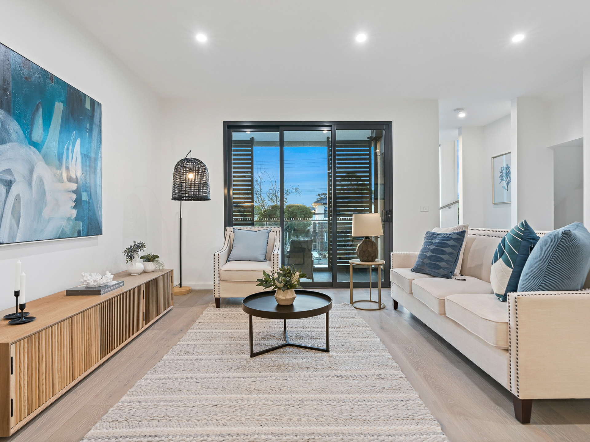 2/2 Montgomery Avenue, MOUNT WAVERLEY