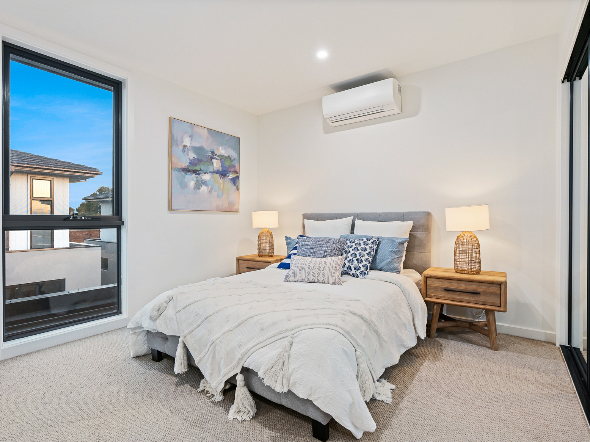 2/2 Montgomery Avenue, MOUNT WAVERLEY