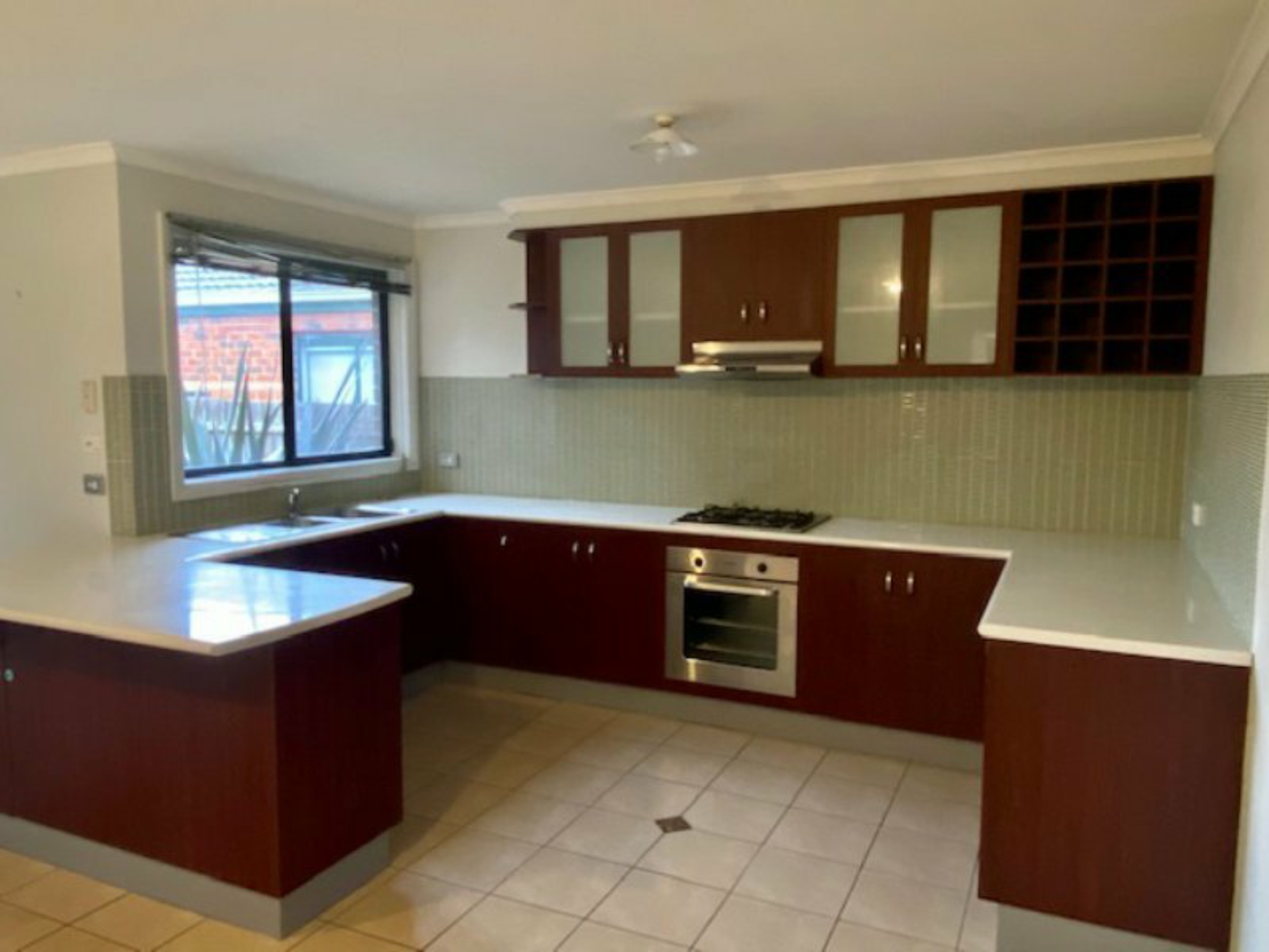 4/140 Camms Road, CRANBOURNE