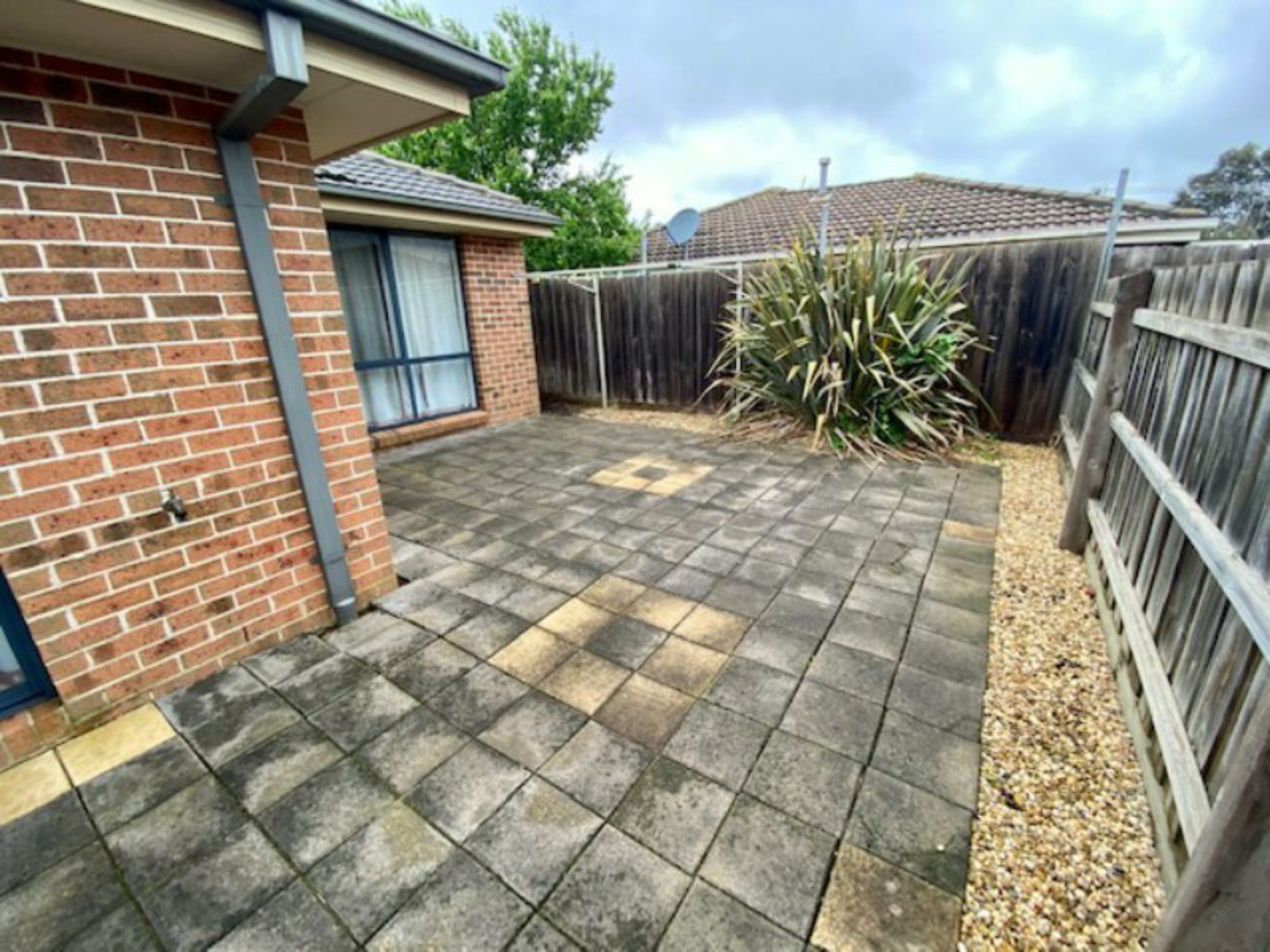 4/140 Camms Road, CRANBOURNE