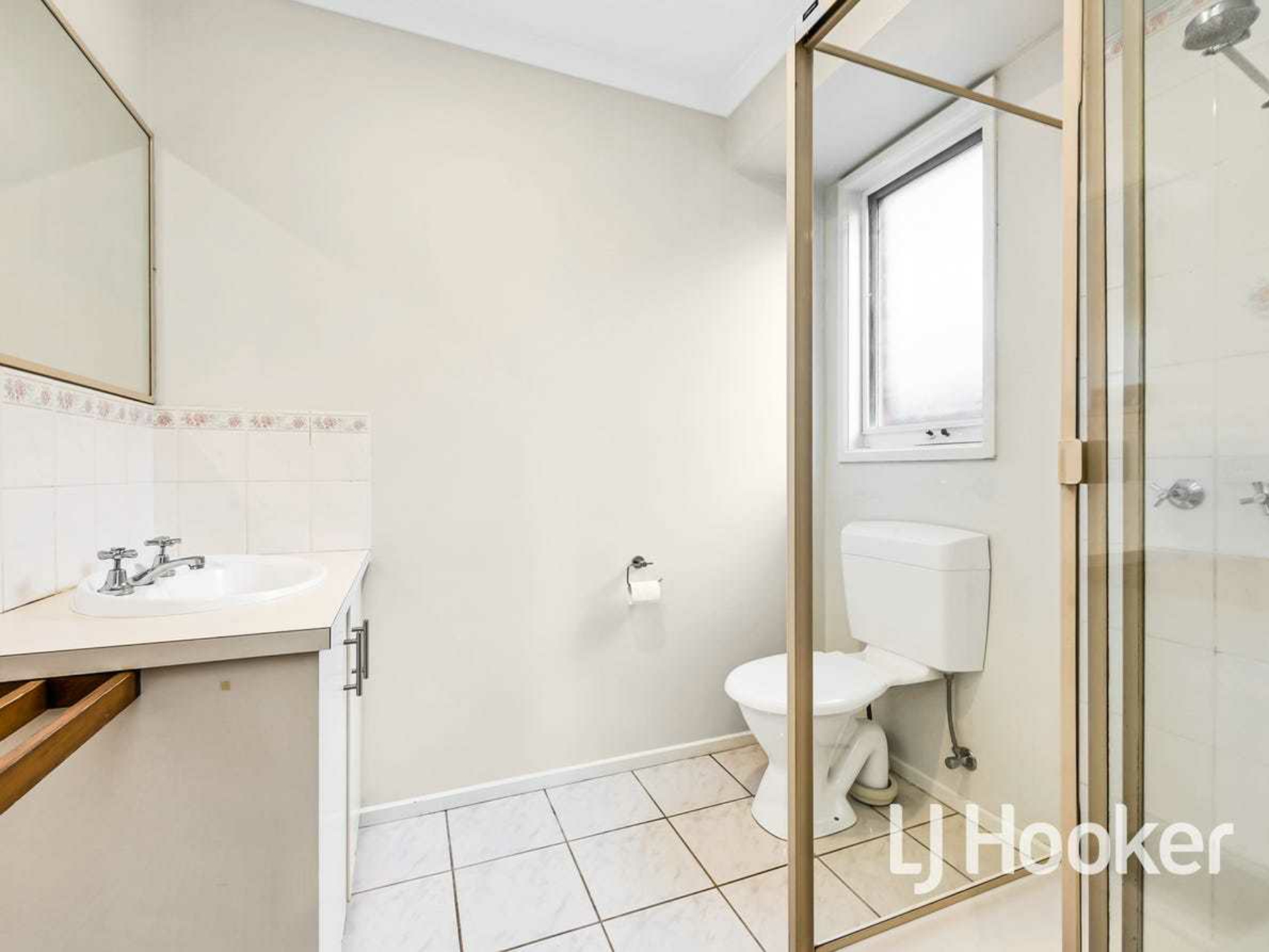 2 Ada Court, NARRE WARREN