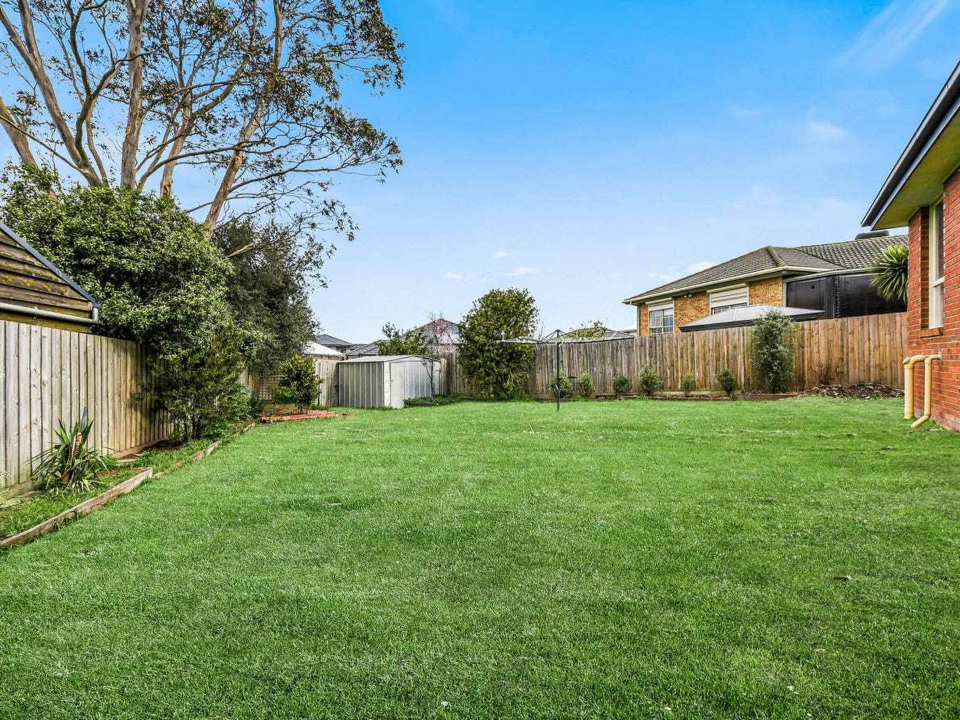 2 Ada Court, NARRE WARREN