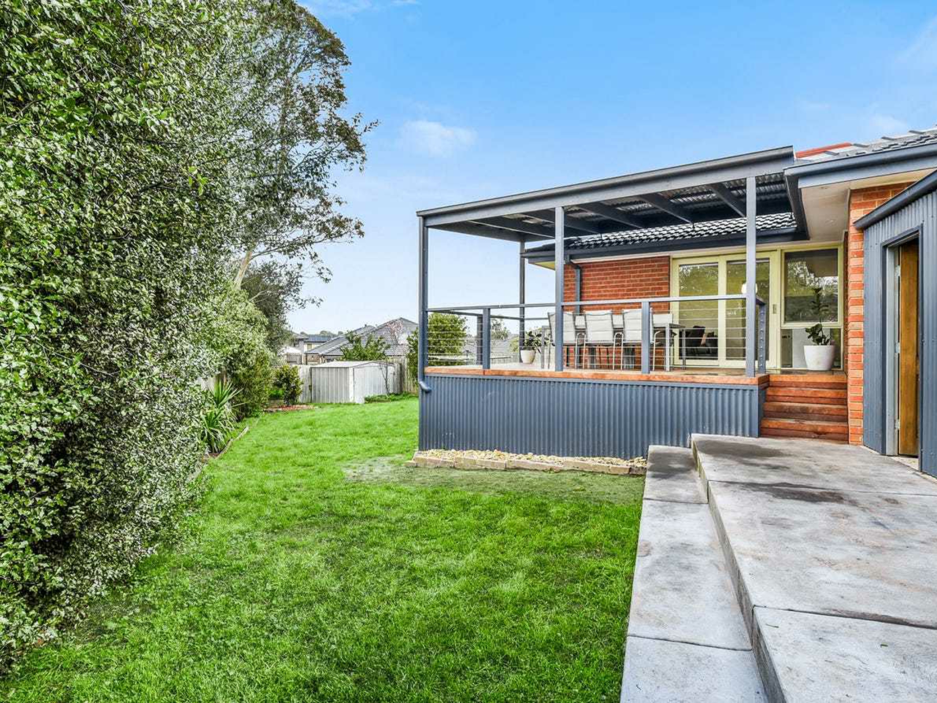 2 Ada Court, NARRE WARREN