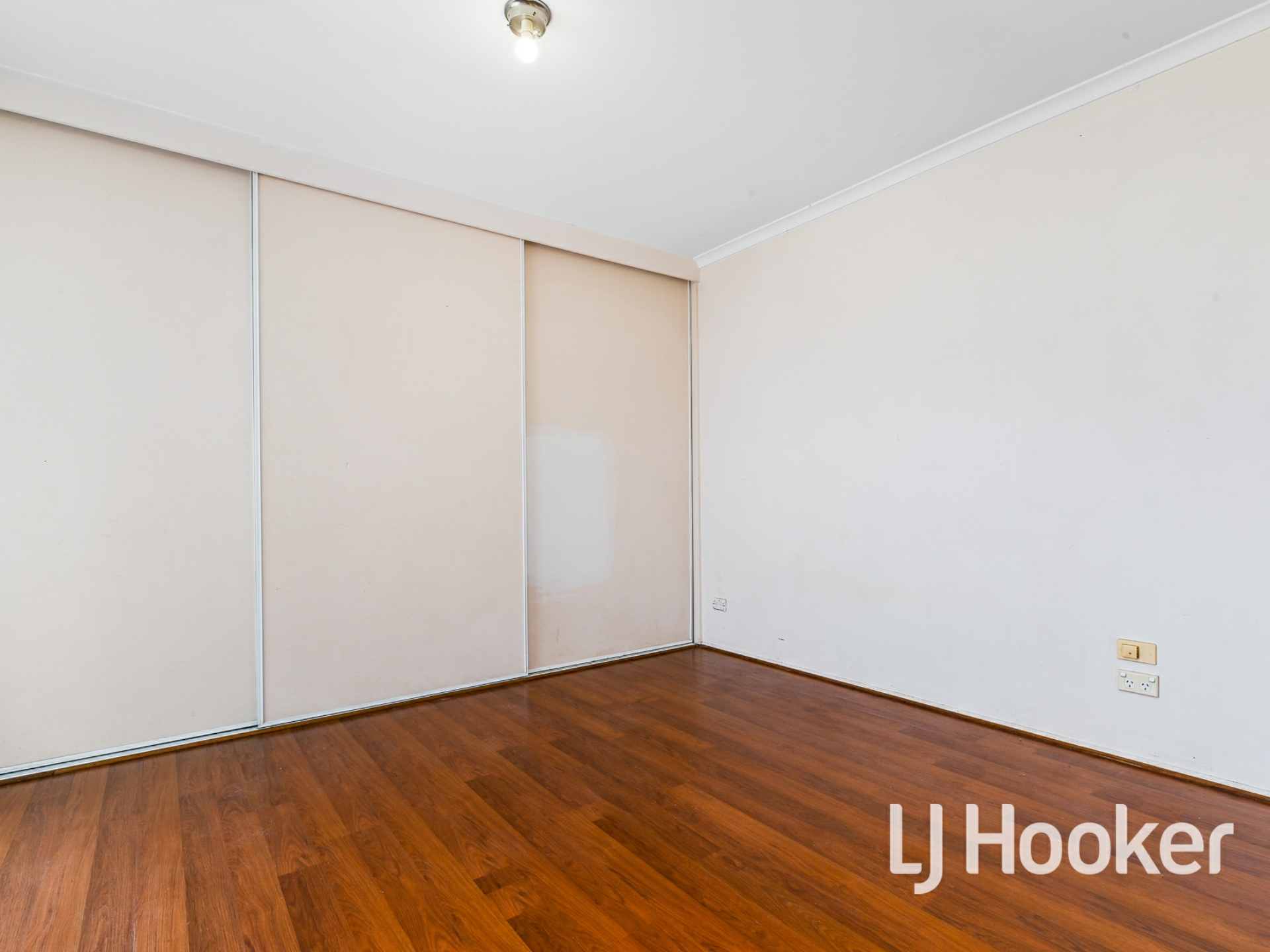 5 Springfield Crescent, HAMPTON PARK