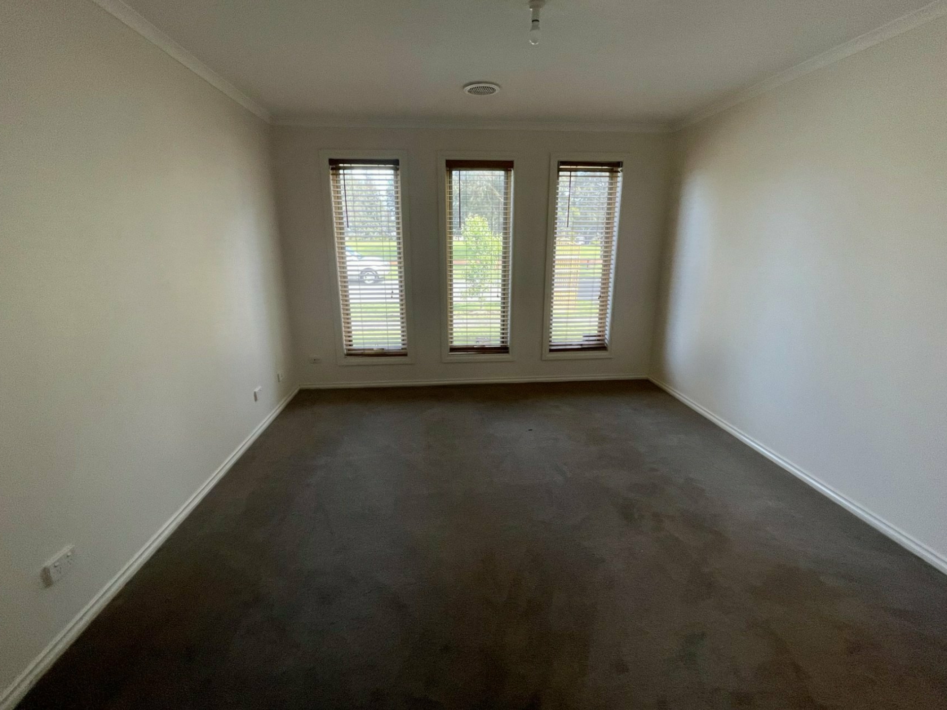 10 Venus Place, CRANBOURNE