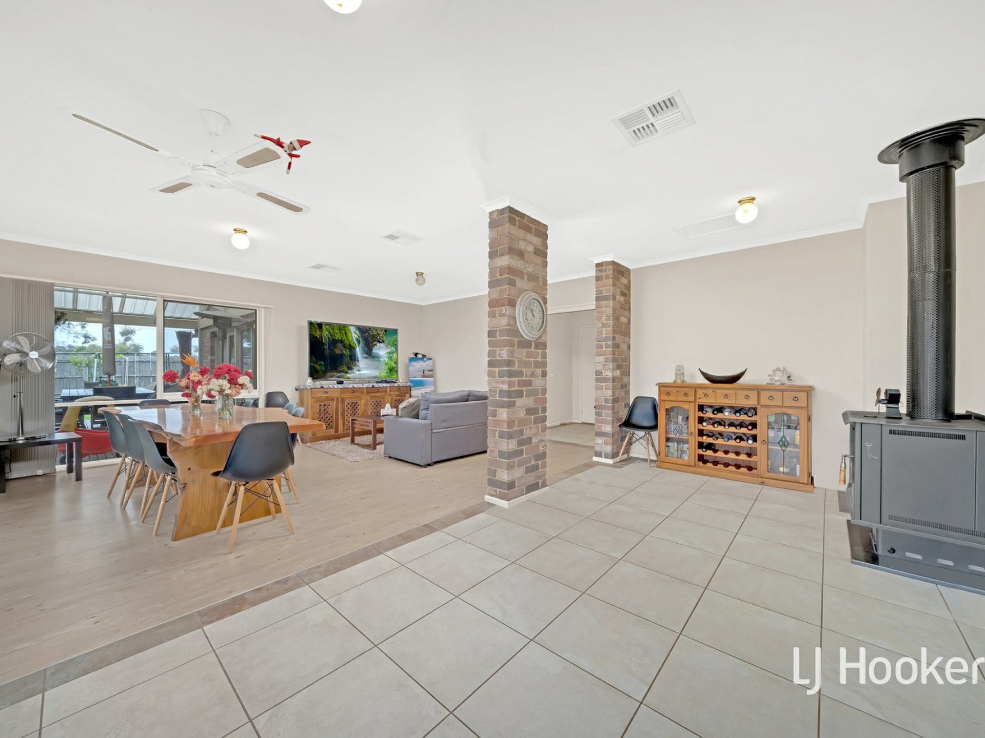 64-66 Kennington Park Drive, ENDEAVOUR HILLS