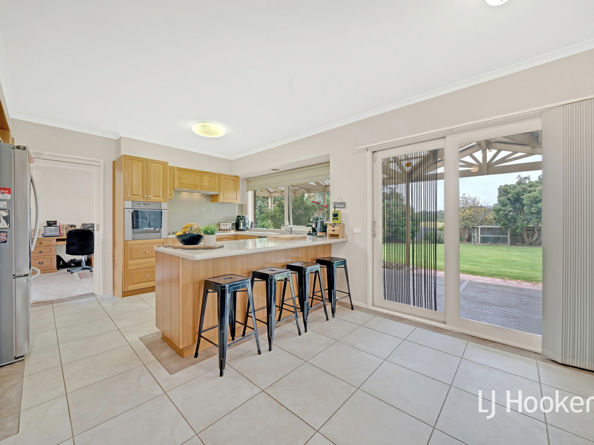 64-66 Kennington Park Drive, ENDEAVOUR HILLS