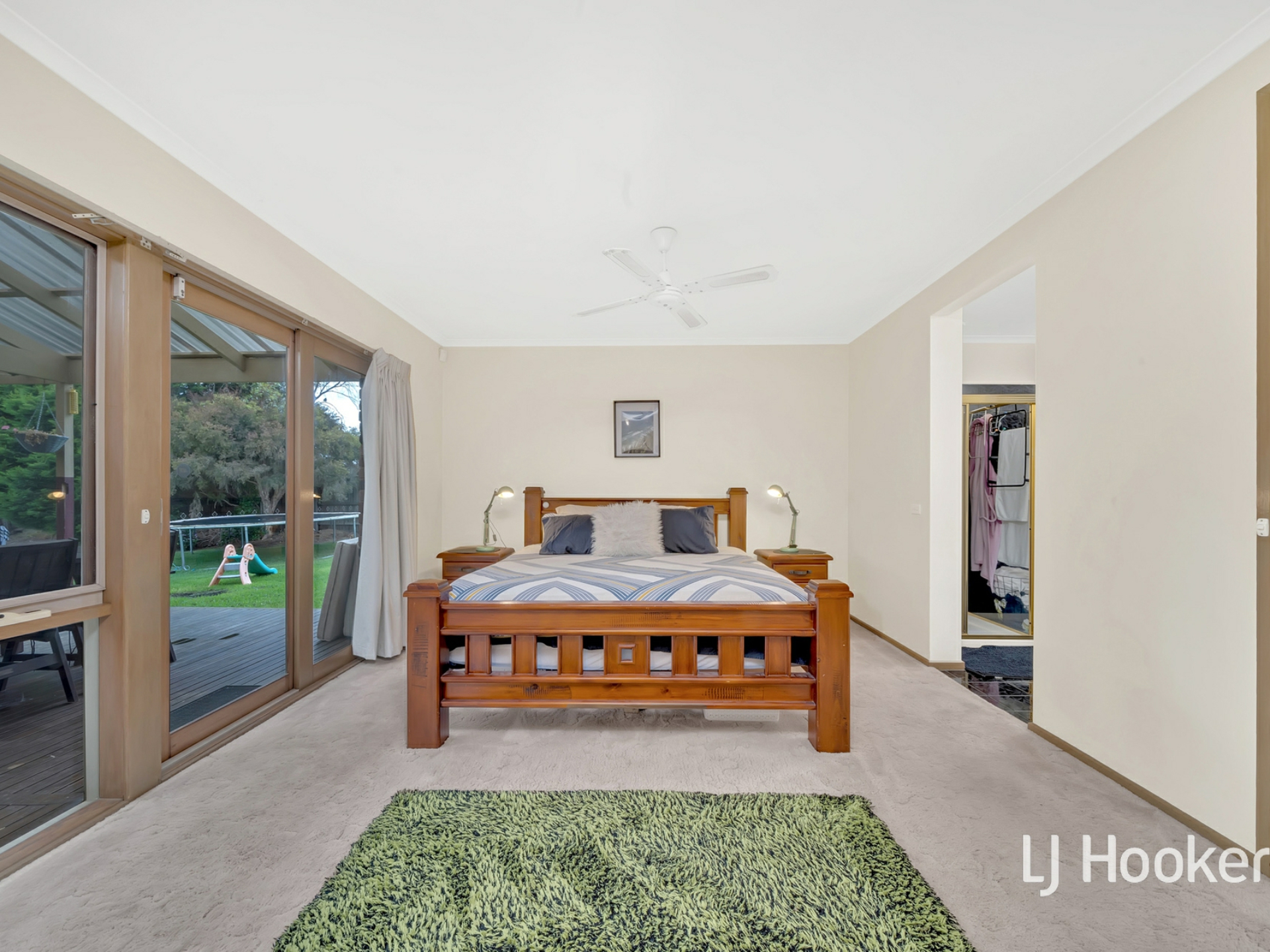 64-66 Kennington Park Drive, ENDEAVOUR HILLS