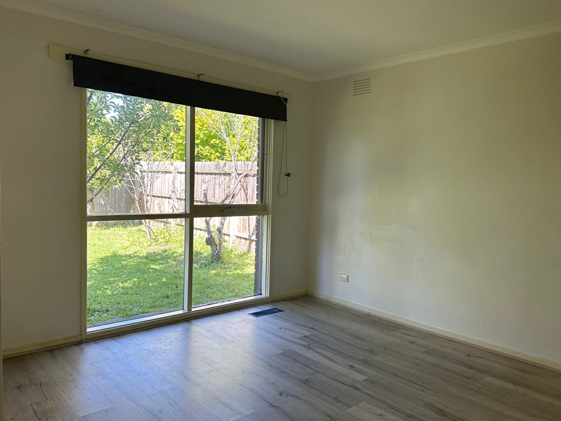 37 Green Valley Crescent, HAMPTON PARK