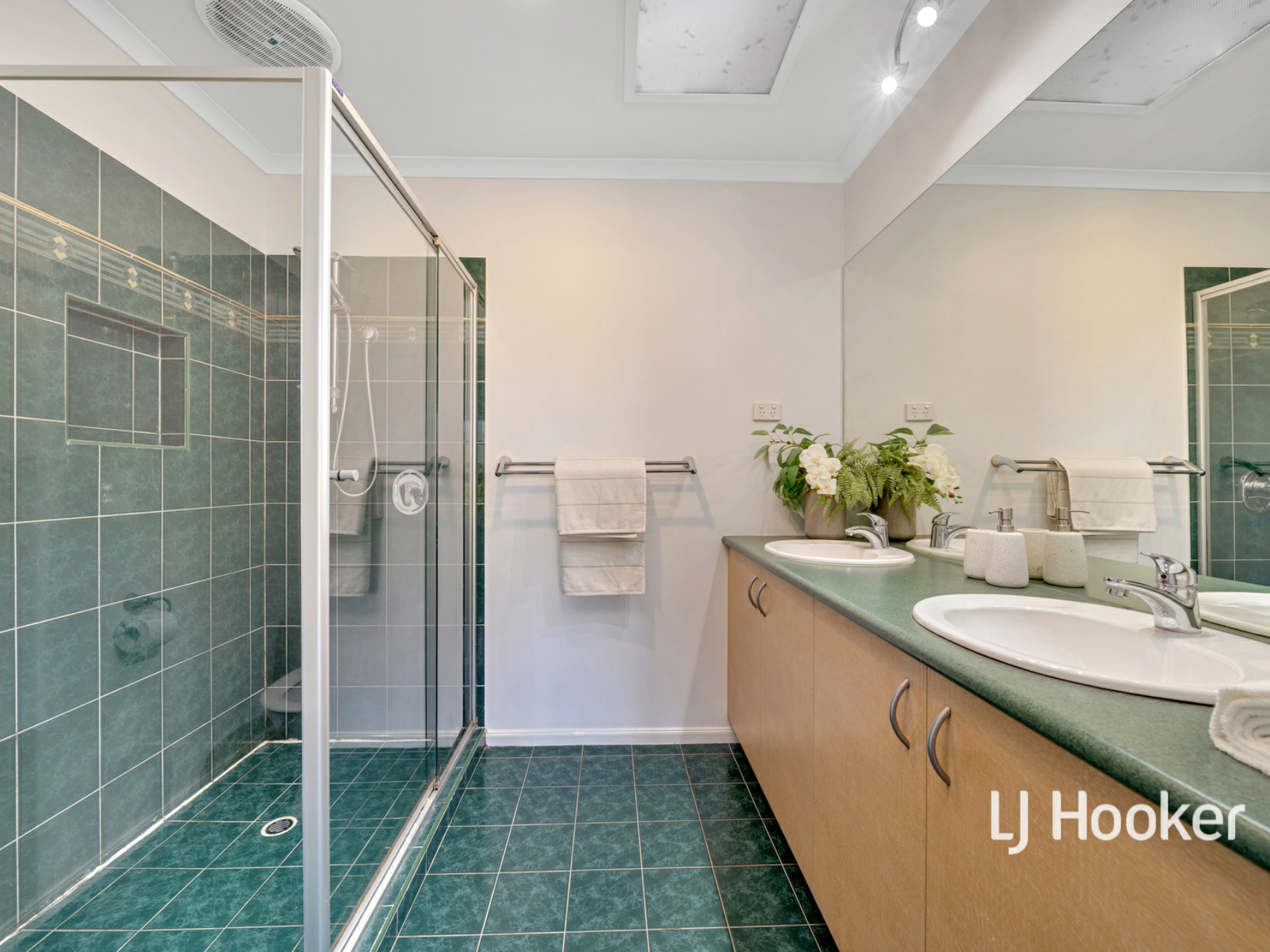 4 Imperia Close, NARRE WARREN SOUTH