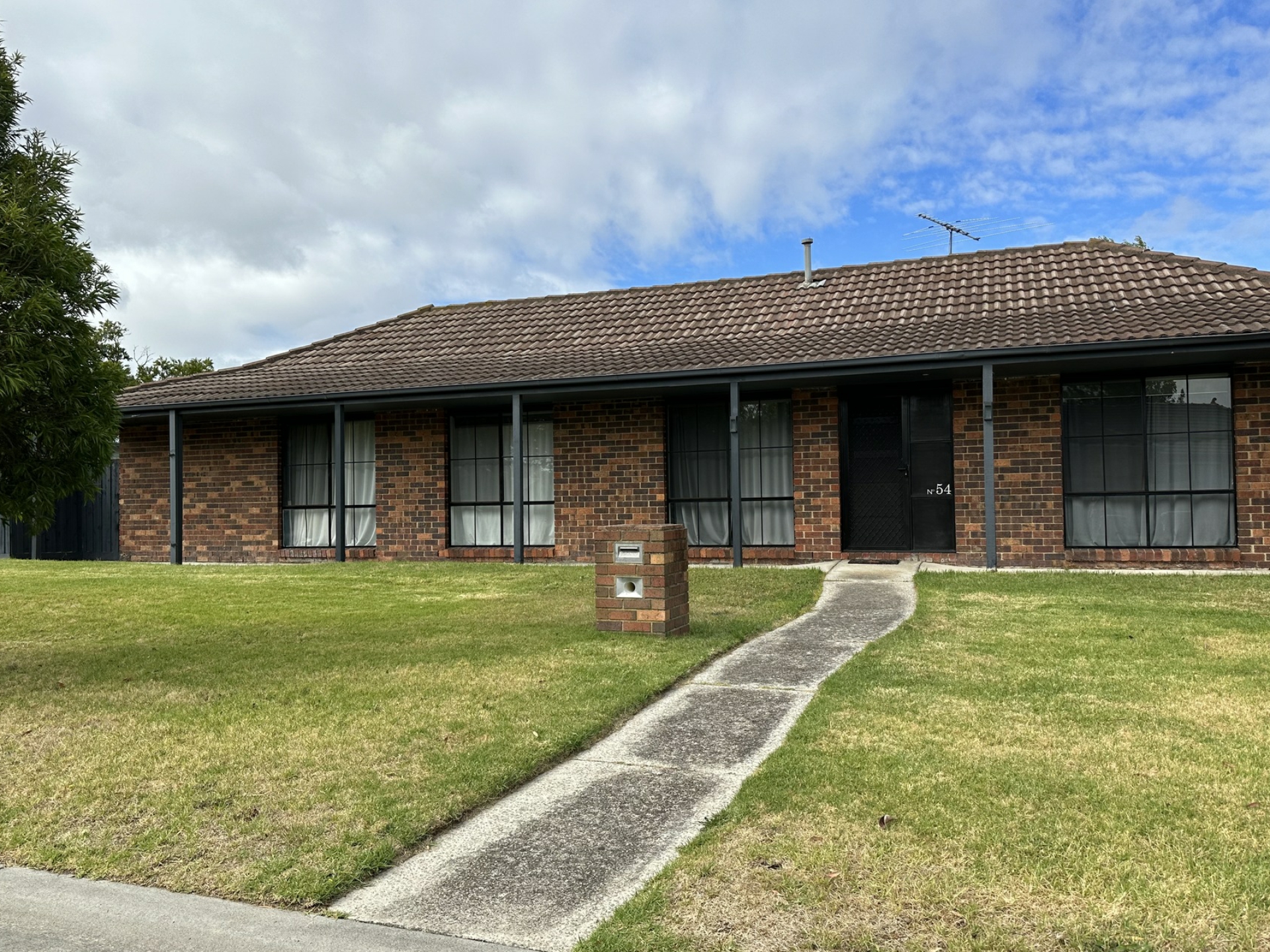 54 Aquarius Drive, FRANKSTON