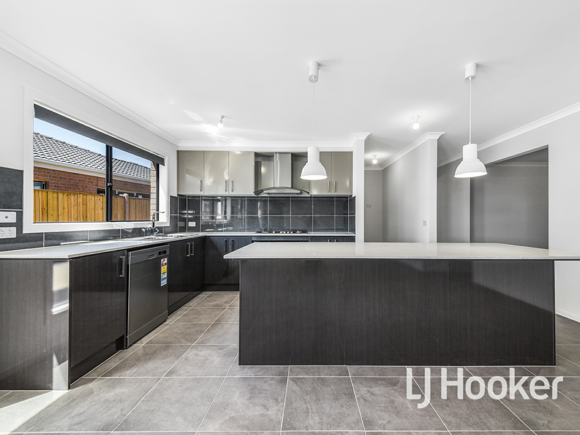 15 Candice Grove, CRANBOURNE