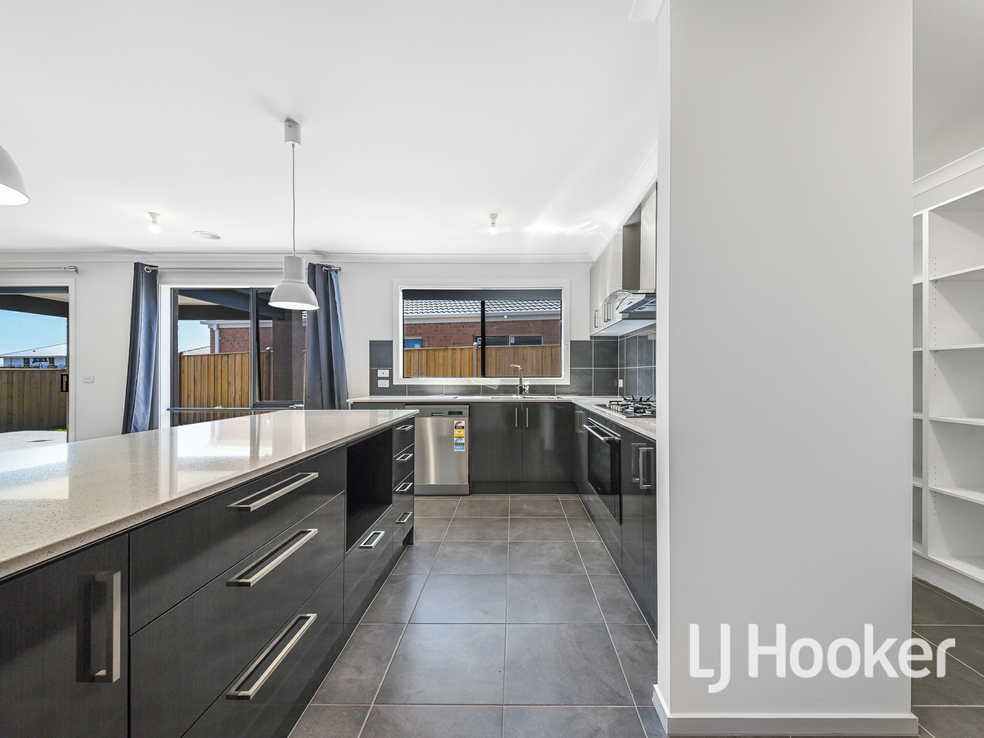 15 Candice Grove, CRANBOURNE