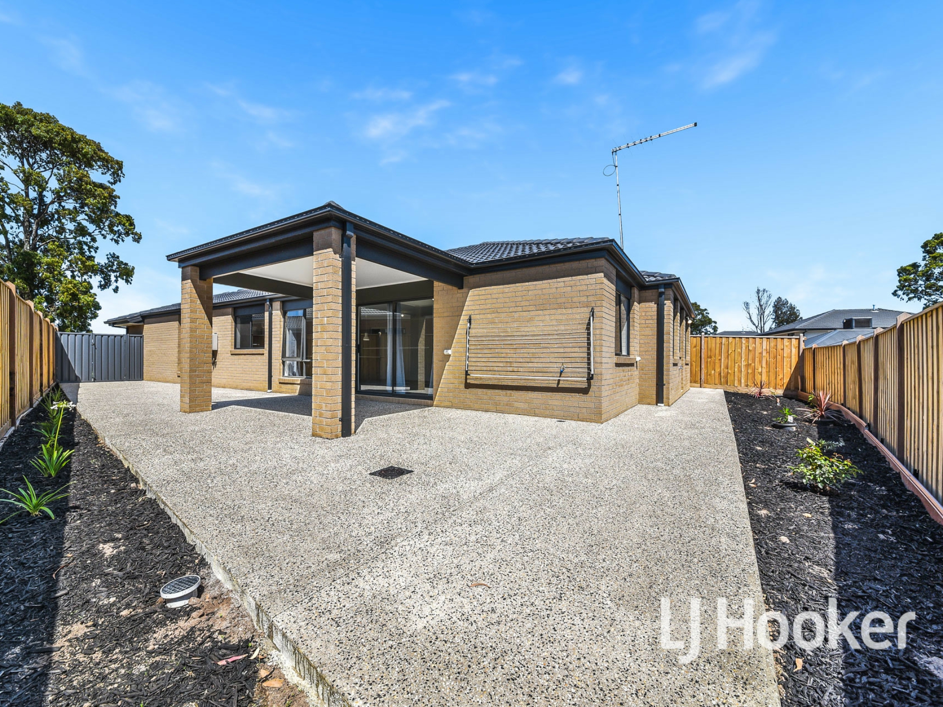 15 Candice Grove, CRANBOURNE